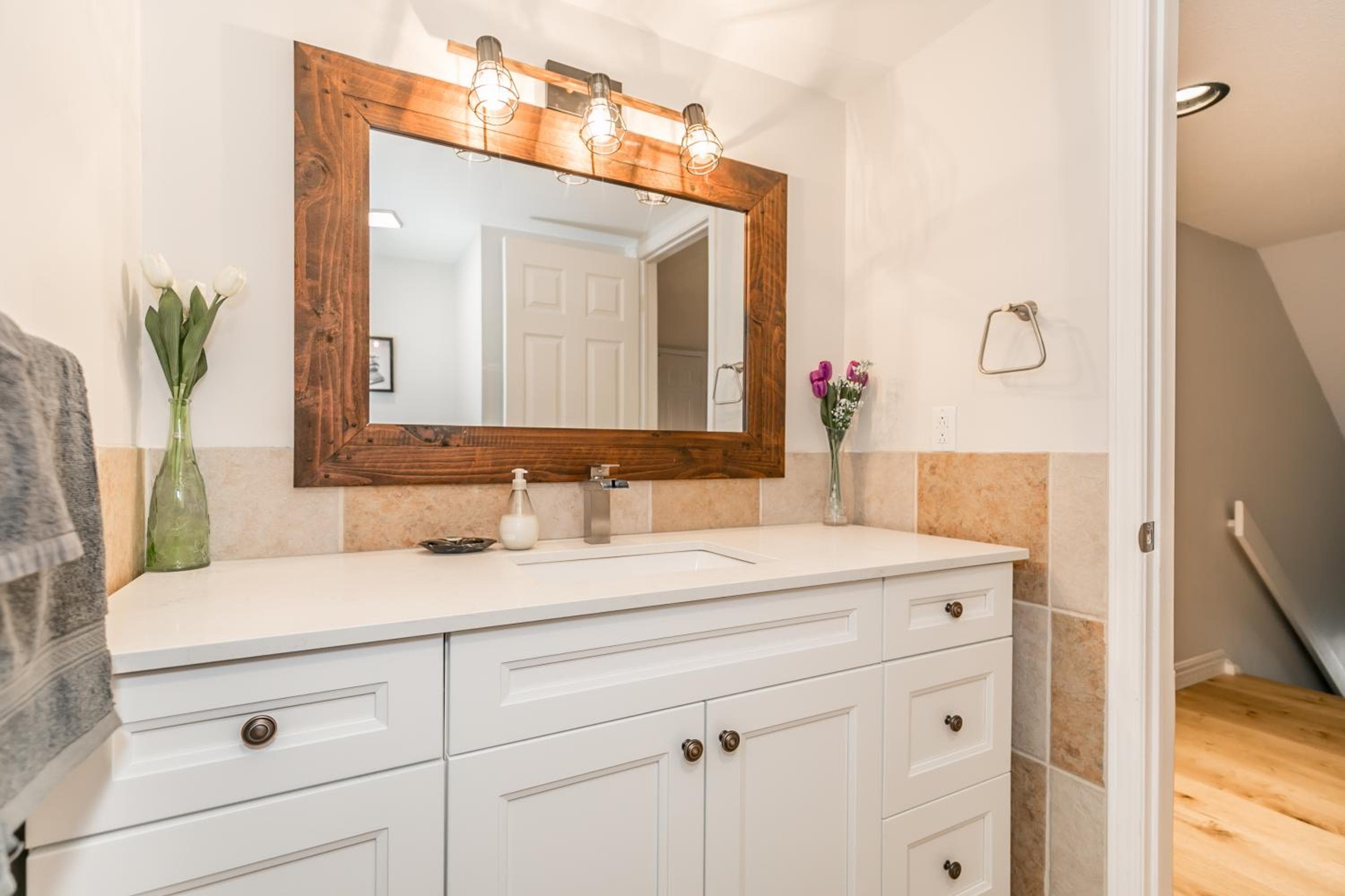 Stunning Townhouse - 3 BDRM Blue Mountain Village Sauna!