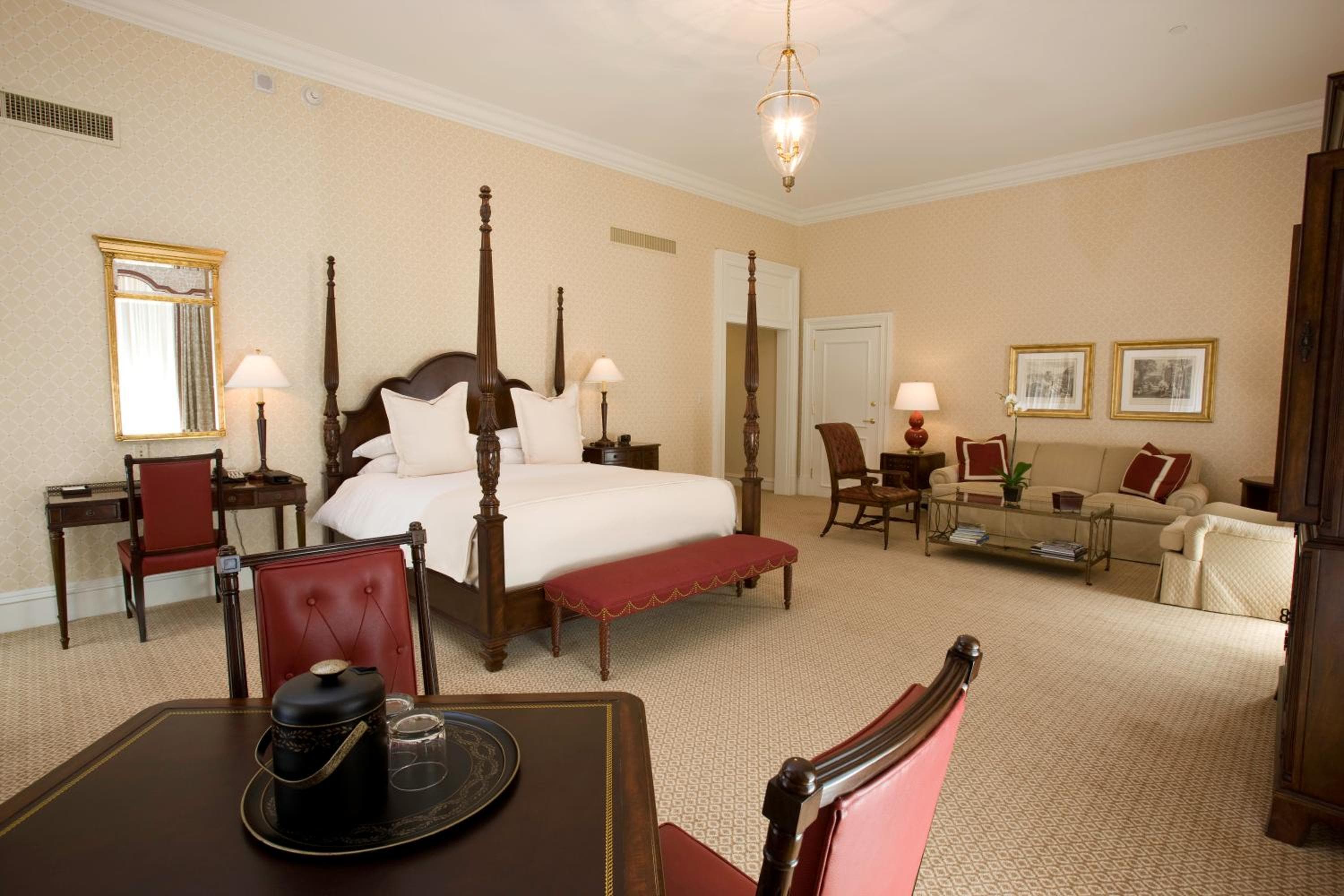 Capital Hotel