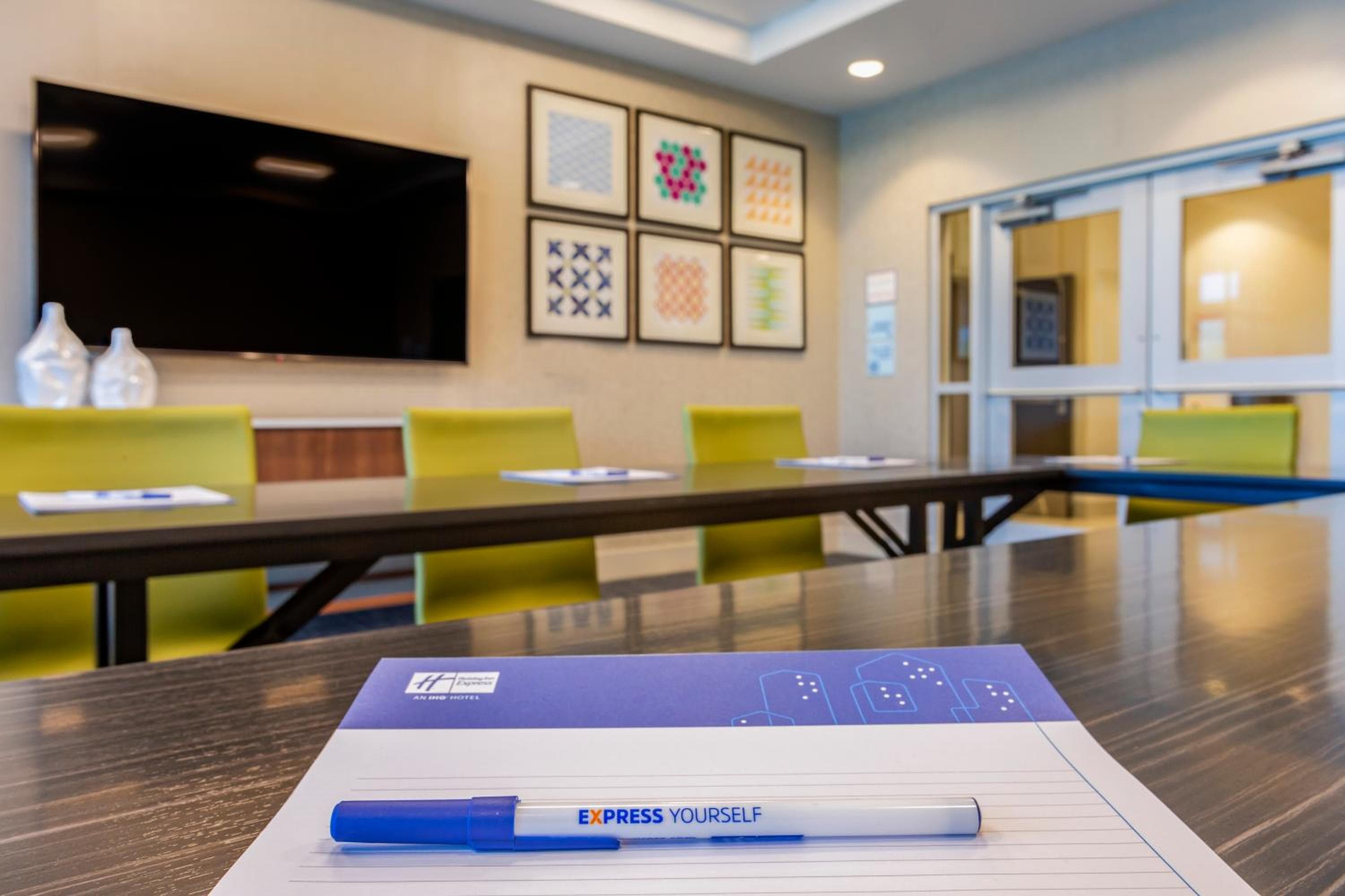 Holiday Inn Express & Suites - Phoenix Dwtn - State Capitol by IHG