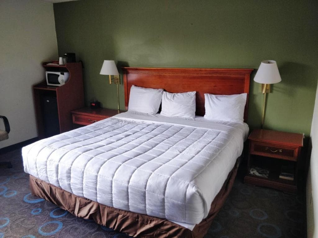 Ventura Grand Inn