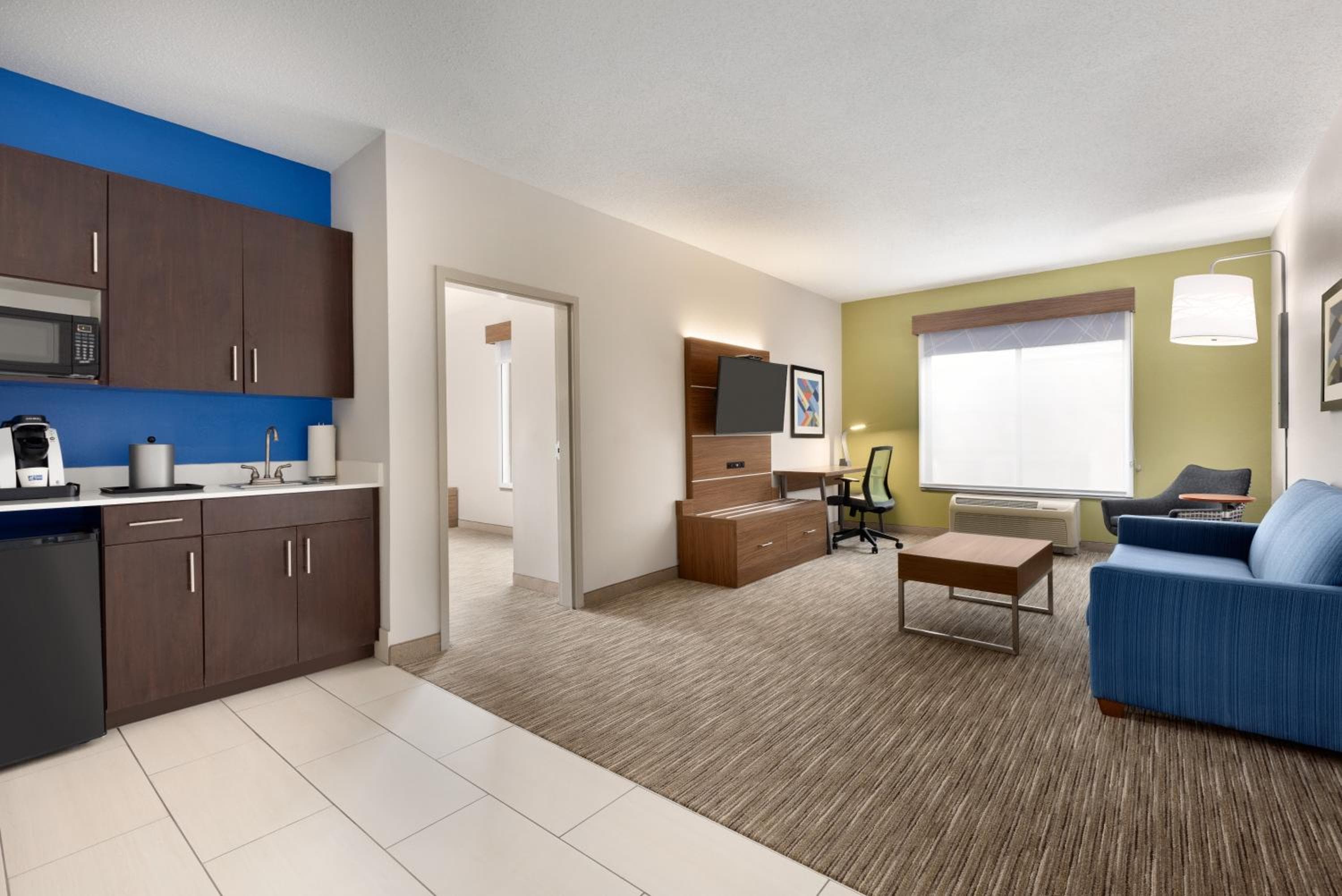 Holiday Inn Express Hotel & Suites Opelika Auburn by IHG