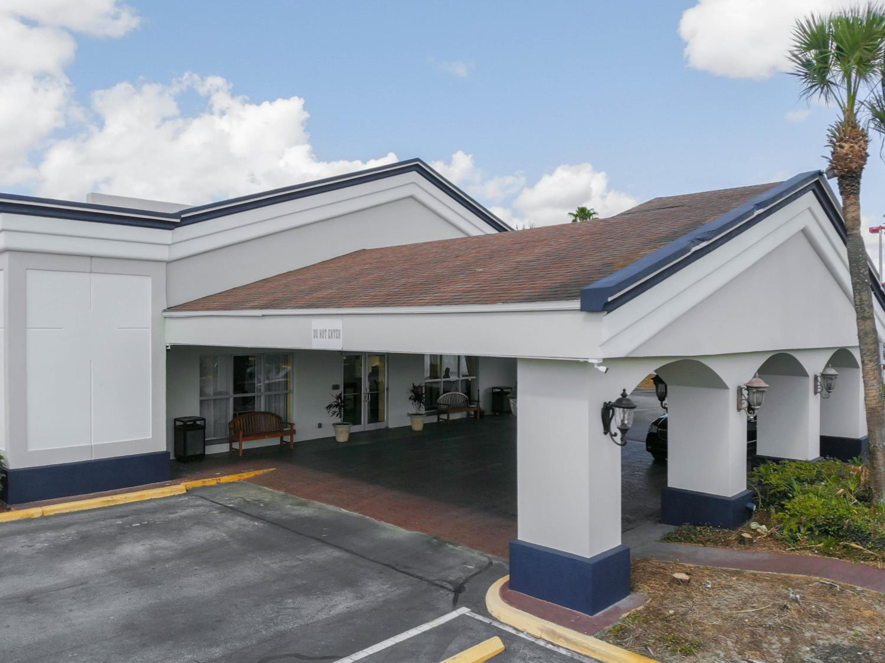 Stayable Orlando at Florida Mall