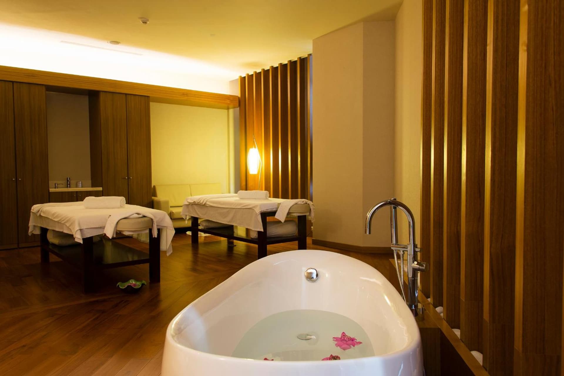 Hotel Nikko Saigon