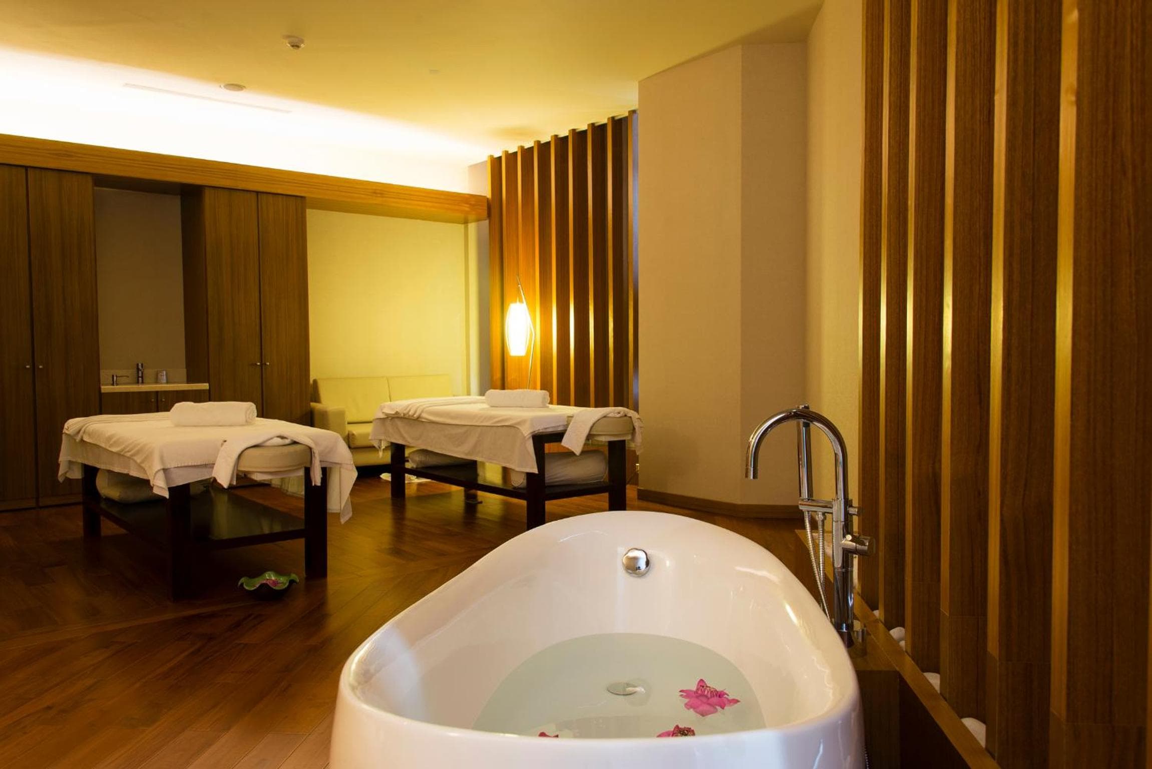 Hotel Nikko Saigon