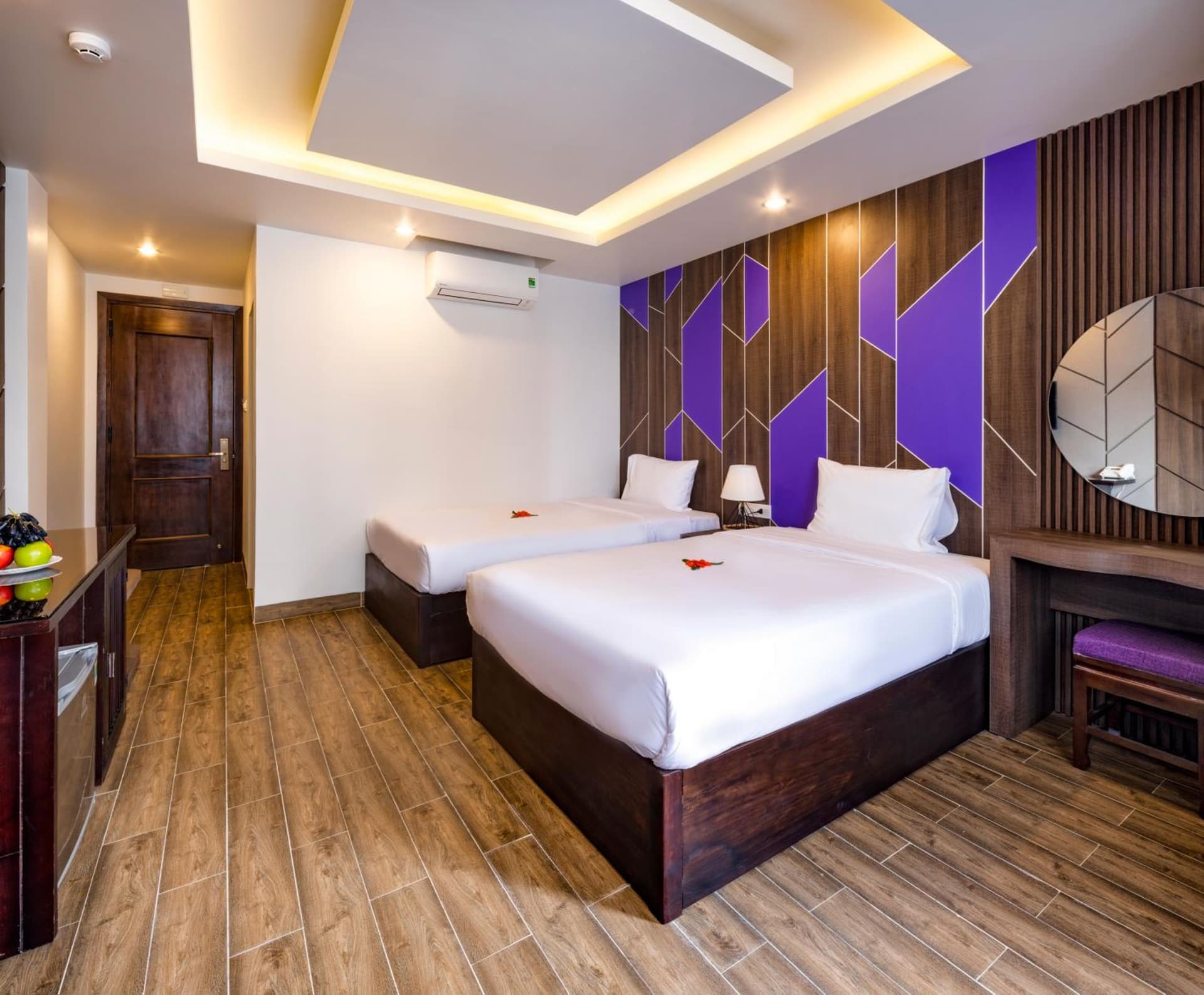 Azura Gold Hotel & Apartment