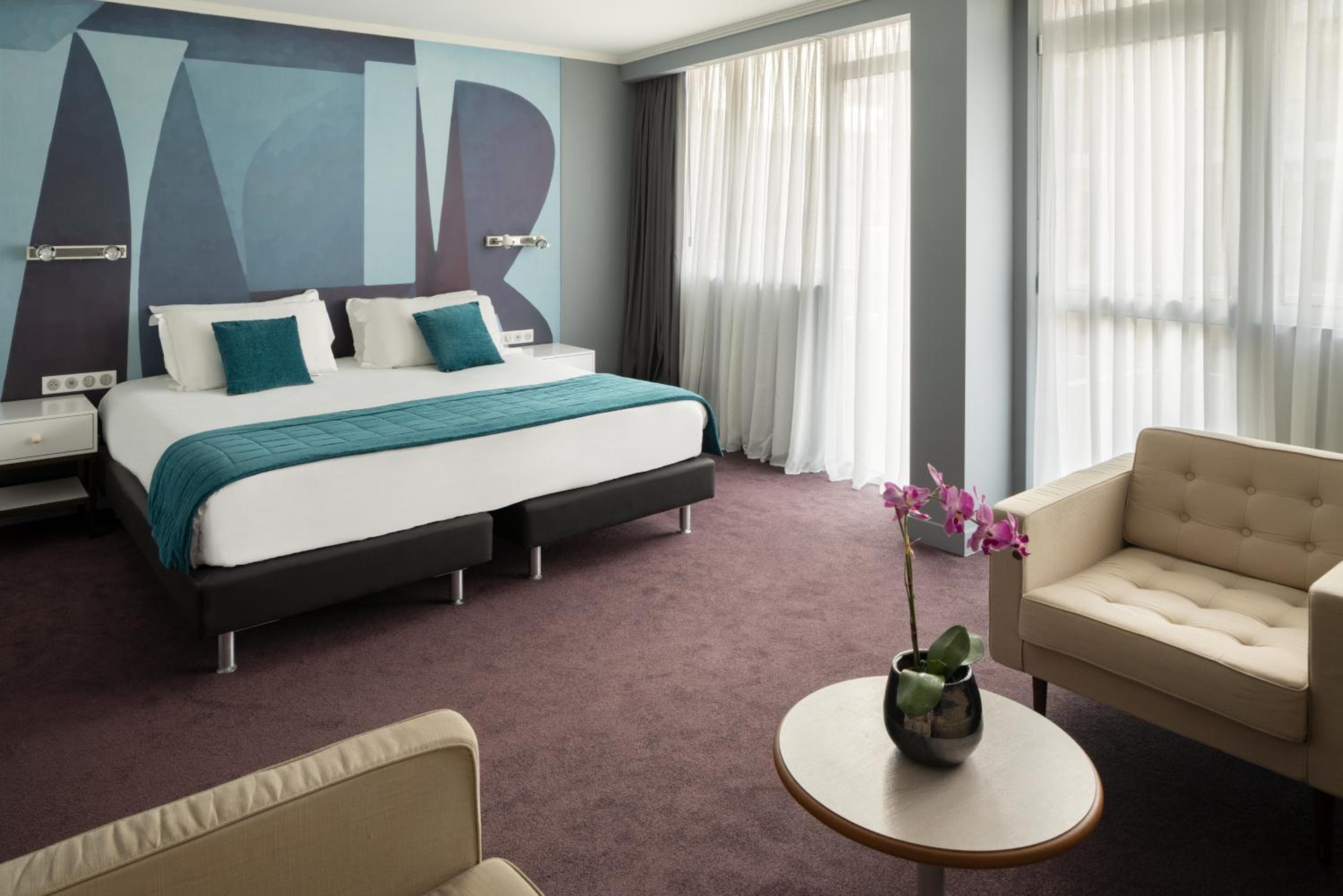 hotel room