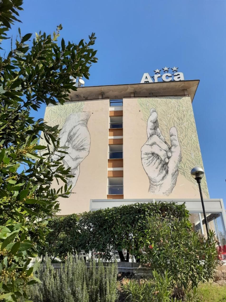 LH Hotel Arca Street Art