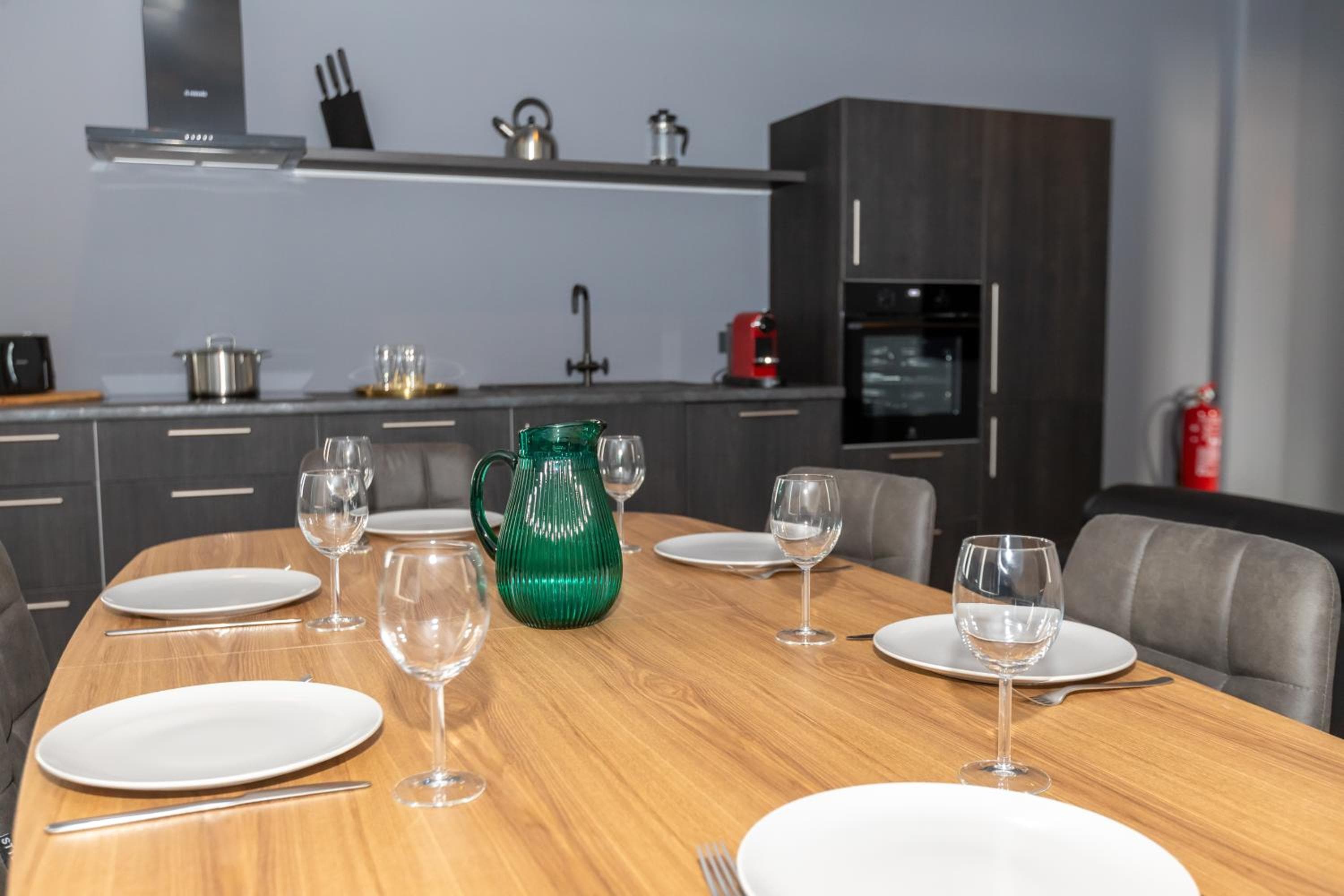 Akureyri Lux Apartments with hot tub access