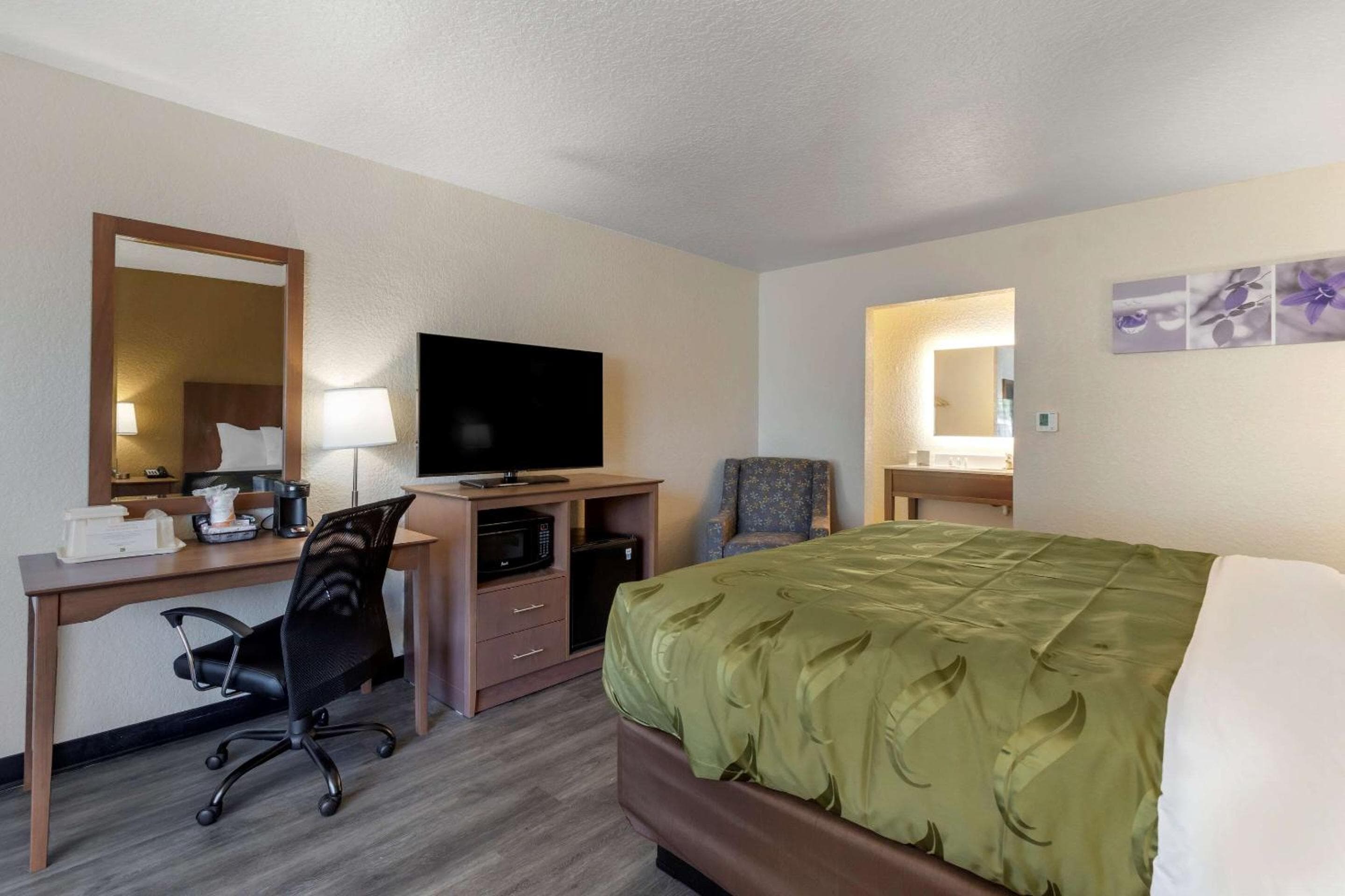 Quality Inn Saint Petersburg North-Tampa Bay