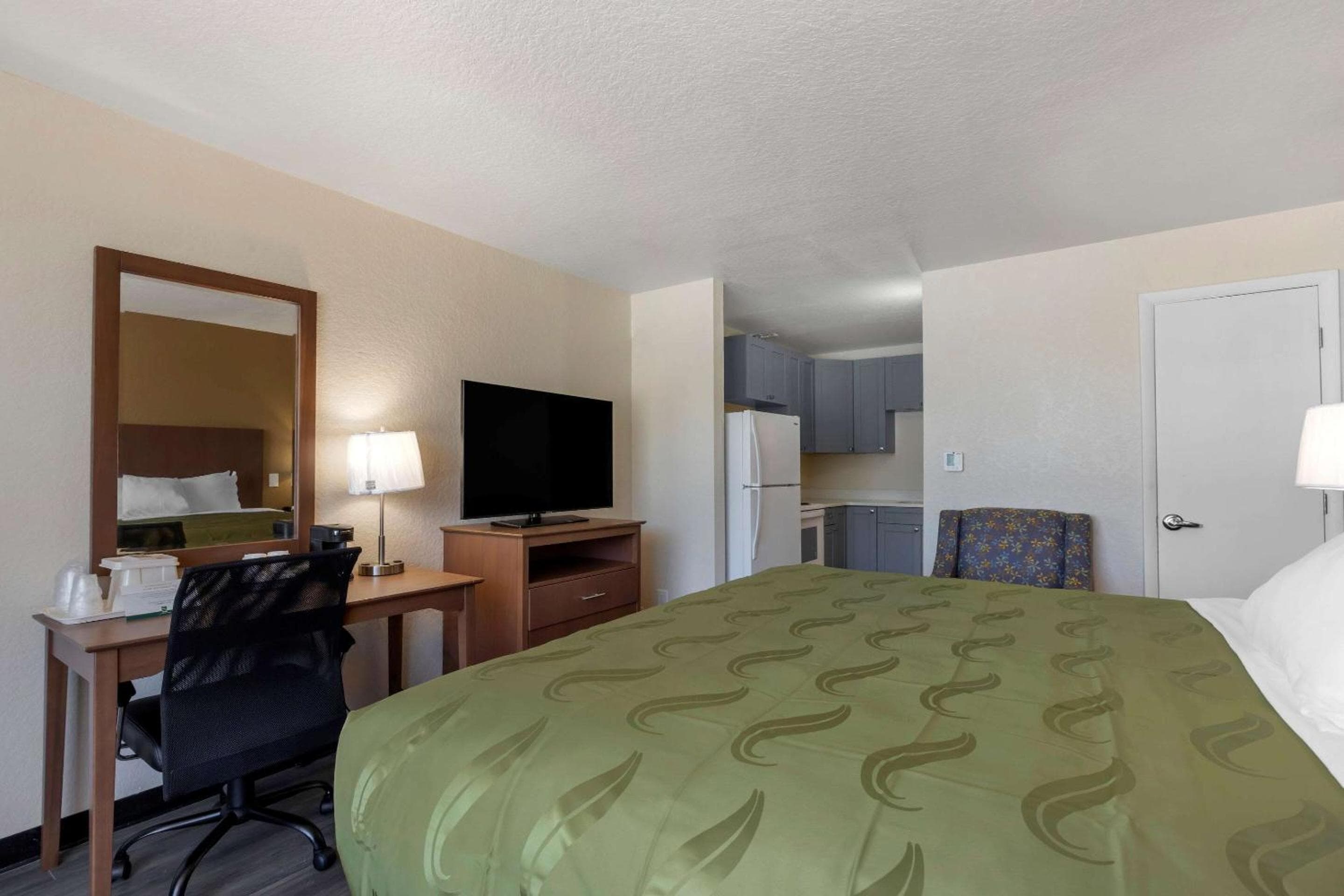 Quality Inn Saint Petersburg North-Tampa Bay