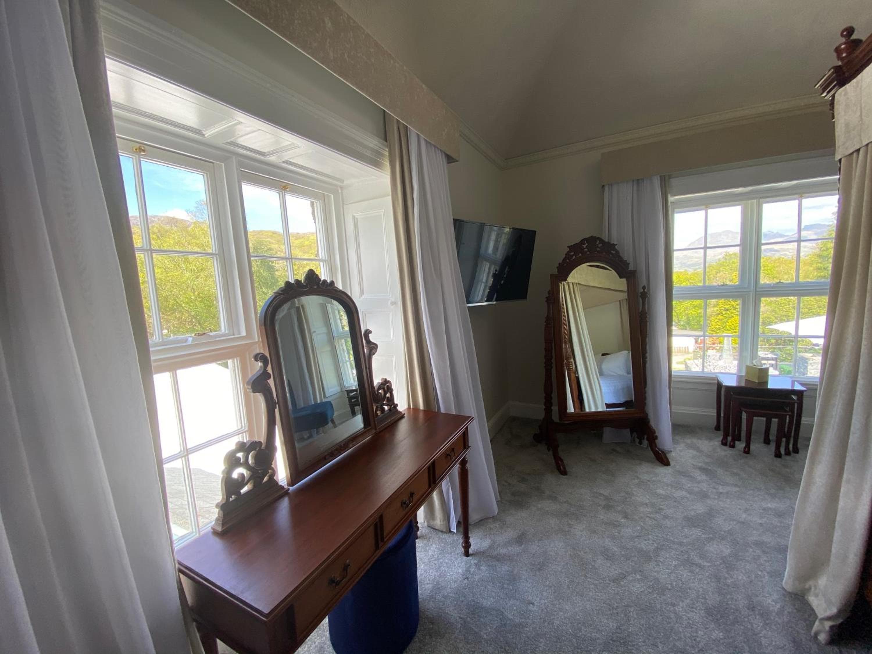 Aberdunant Hall, Snowdonia