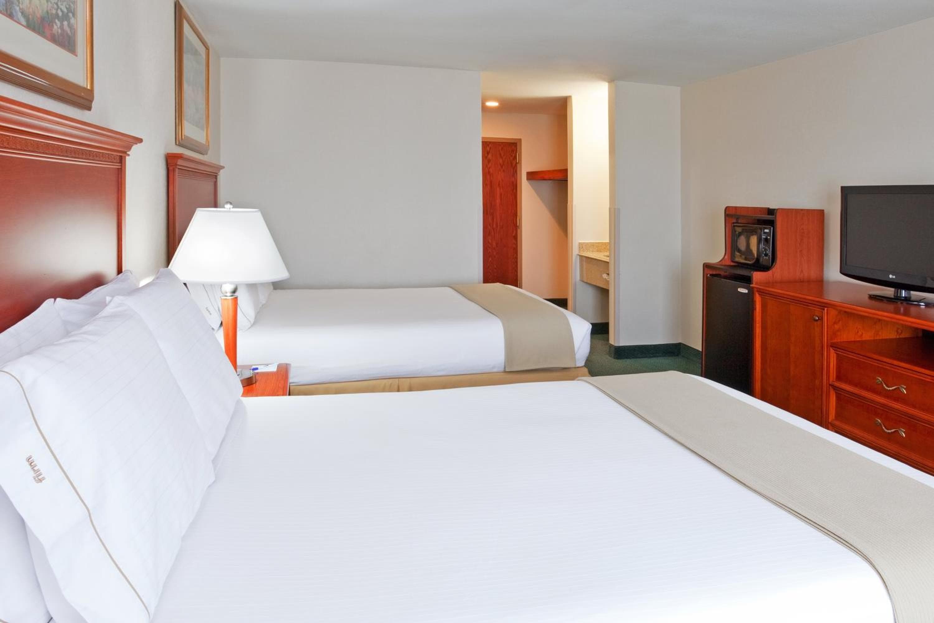 Holiday Inn Express Birch Run-Frankenmuth Area by IHG