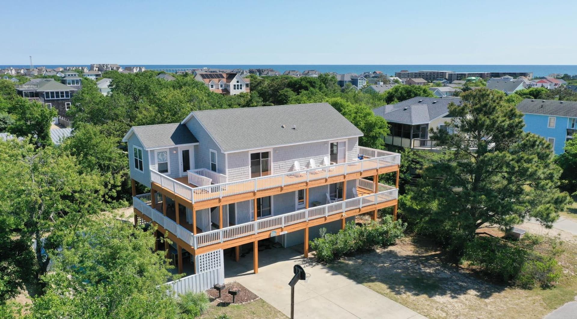 Casa Bella - Duck, Bayberry Bluffs, Ocean View, 500 Yds to Beach, Pool, Hot Tub, Playset, Pets OK