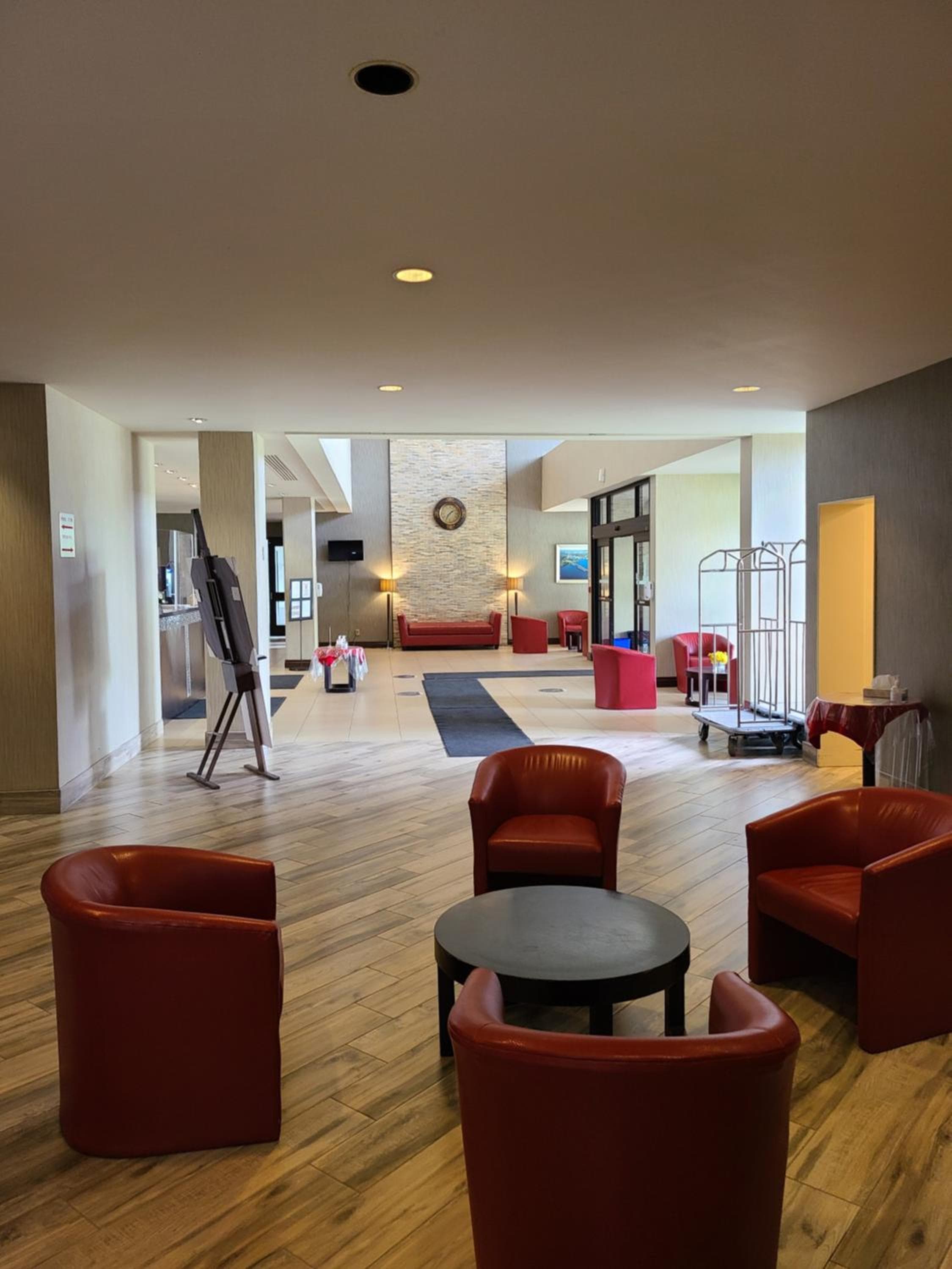 Ramada by Wyndham Belleville Harbourview Conference Center