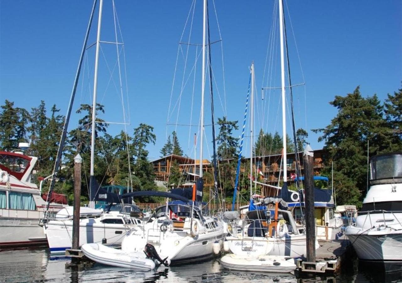 Brentwood Bay Resort - Adults Only - 16 and Older