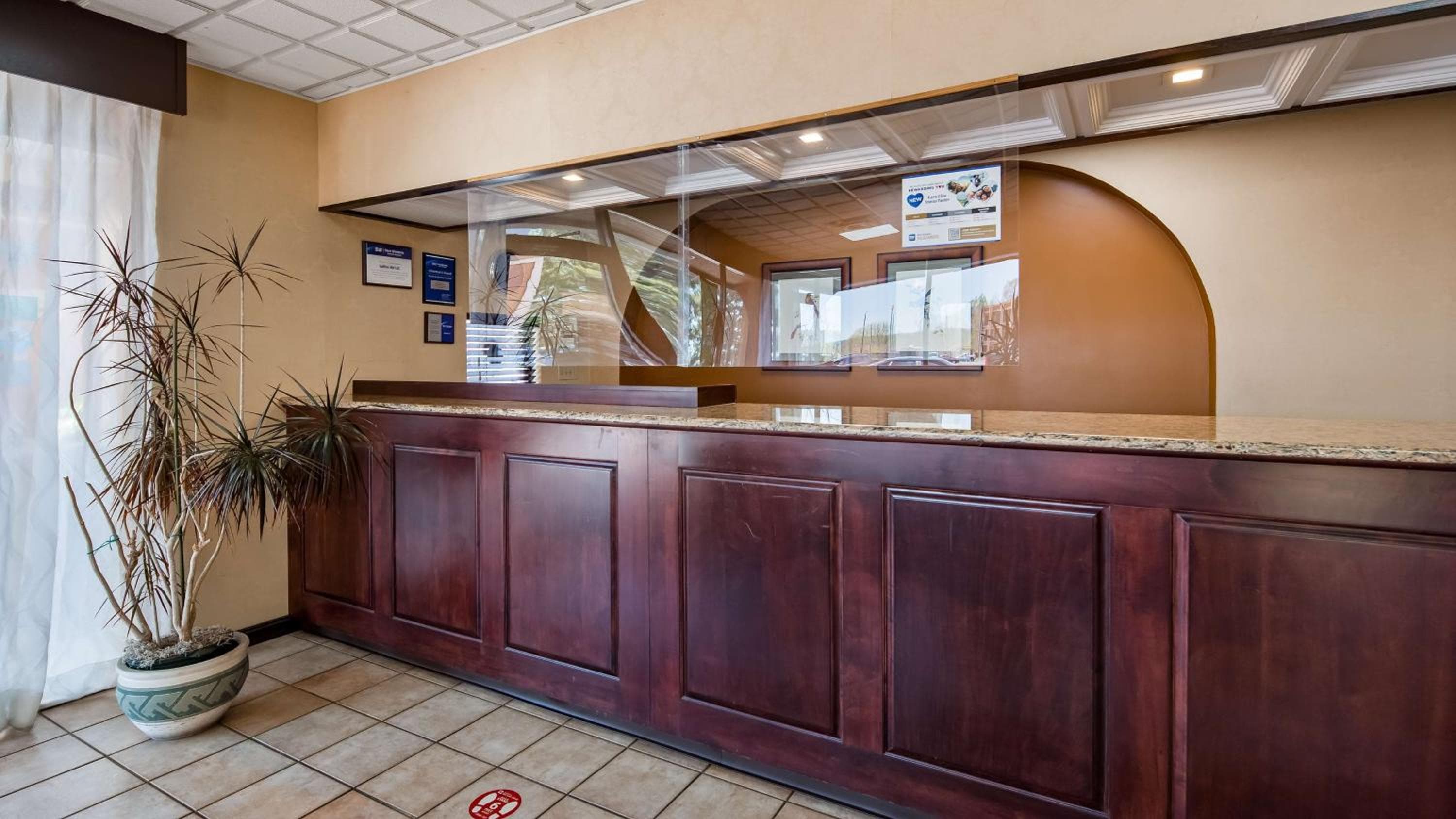 Best Western Thunderbird Motel