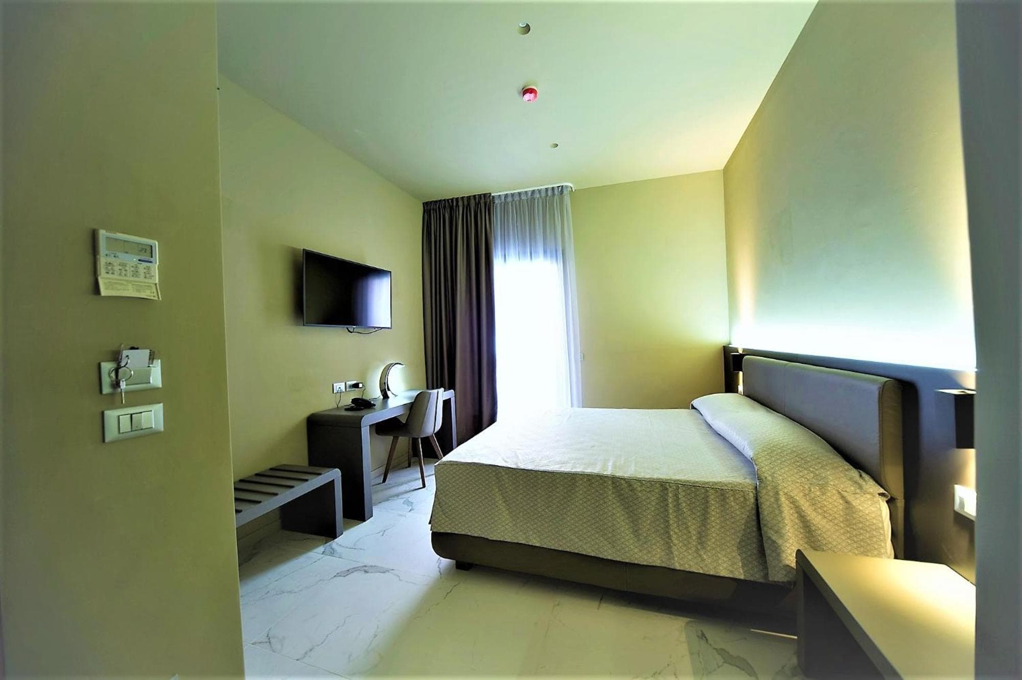 Hotel Aaron