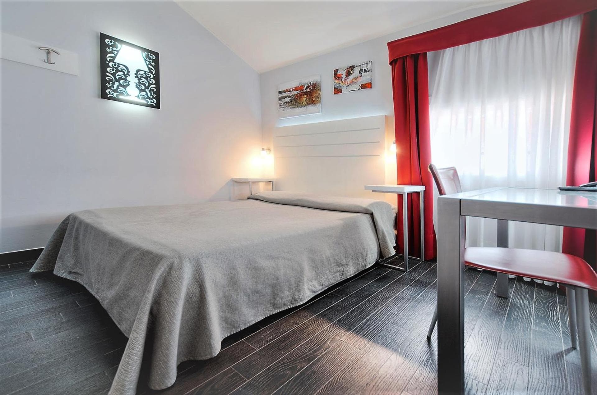 Hotel Aaron