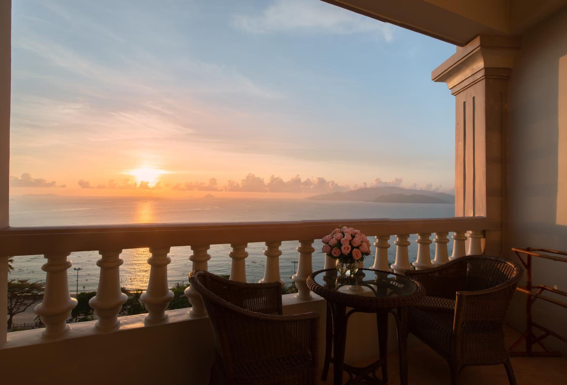 Sunrise Nha Trang Beach Hotel & Spa