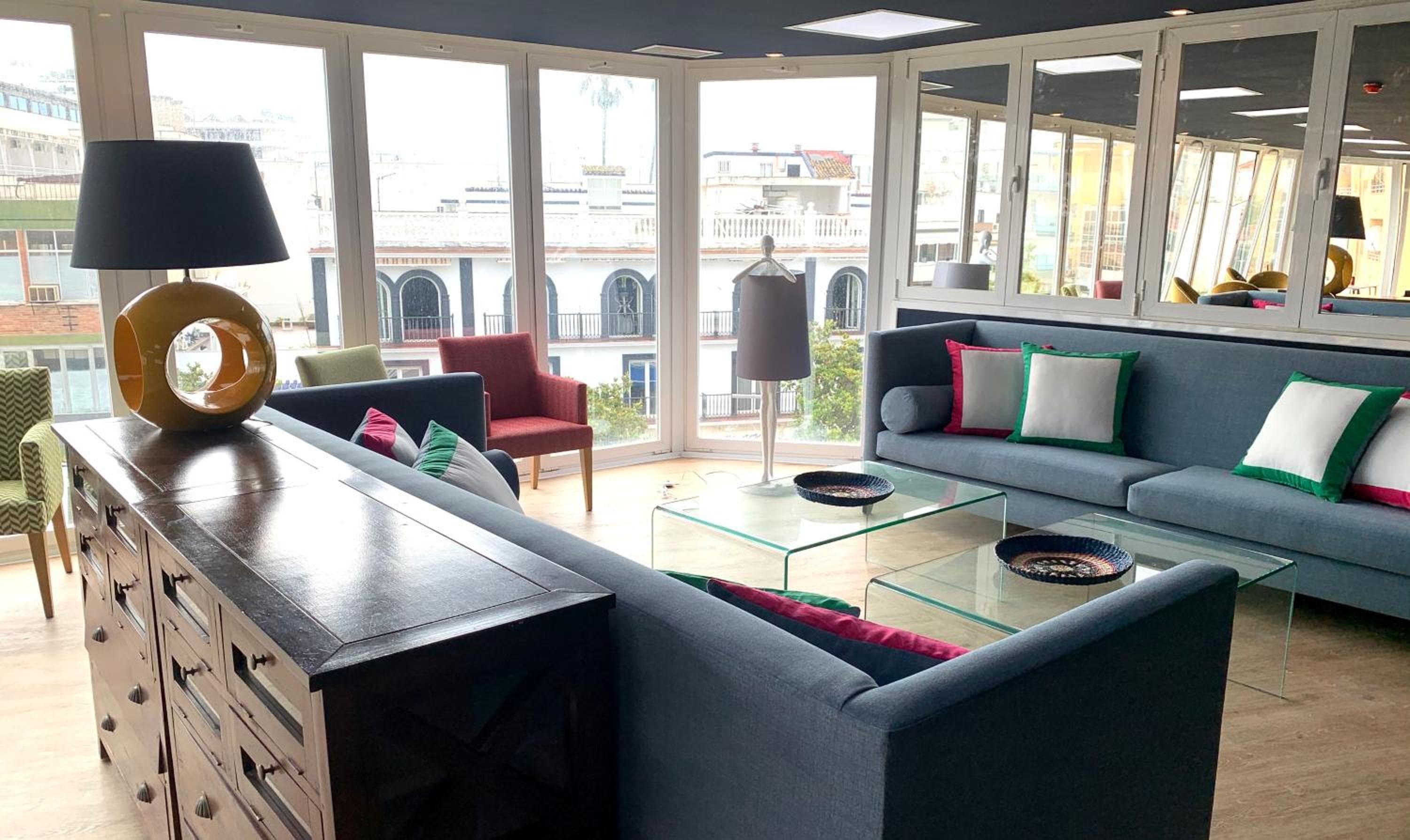 lounge