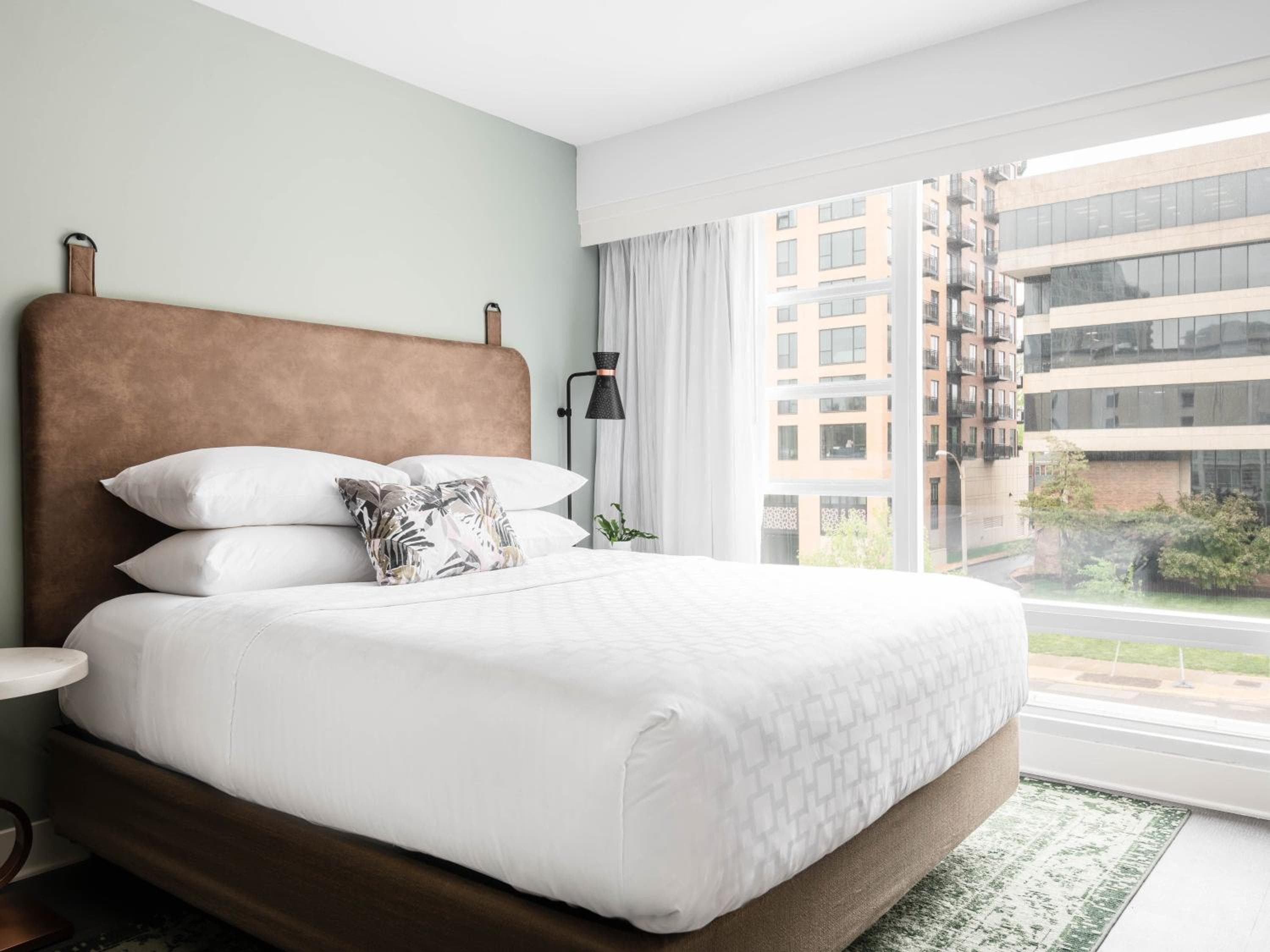Hotel Indigo Saint Louis Central West End by IHG