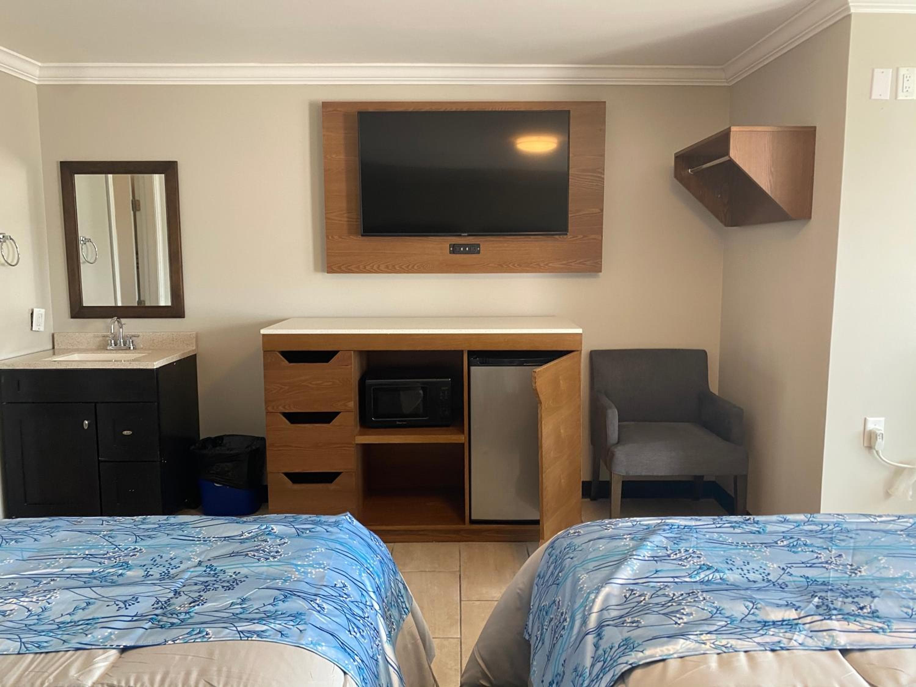 Coastal Sands Inn