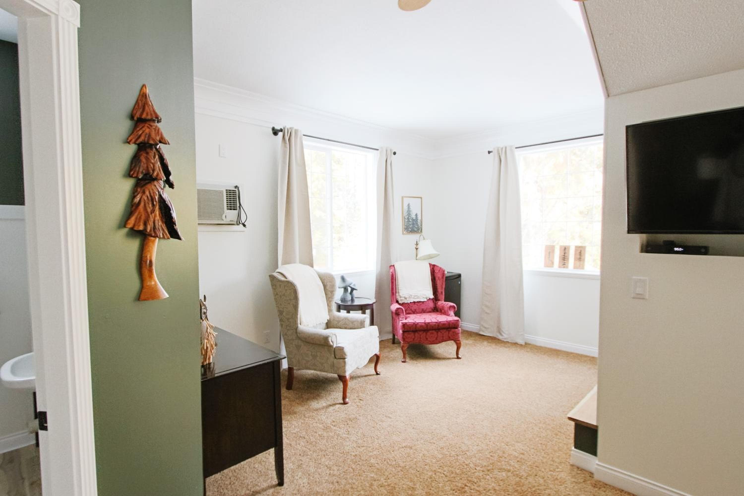 The Inn at the Ninth Hole Bed & Breakfast