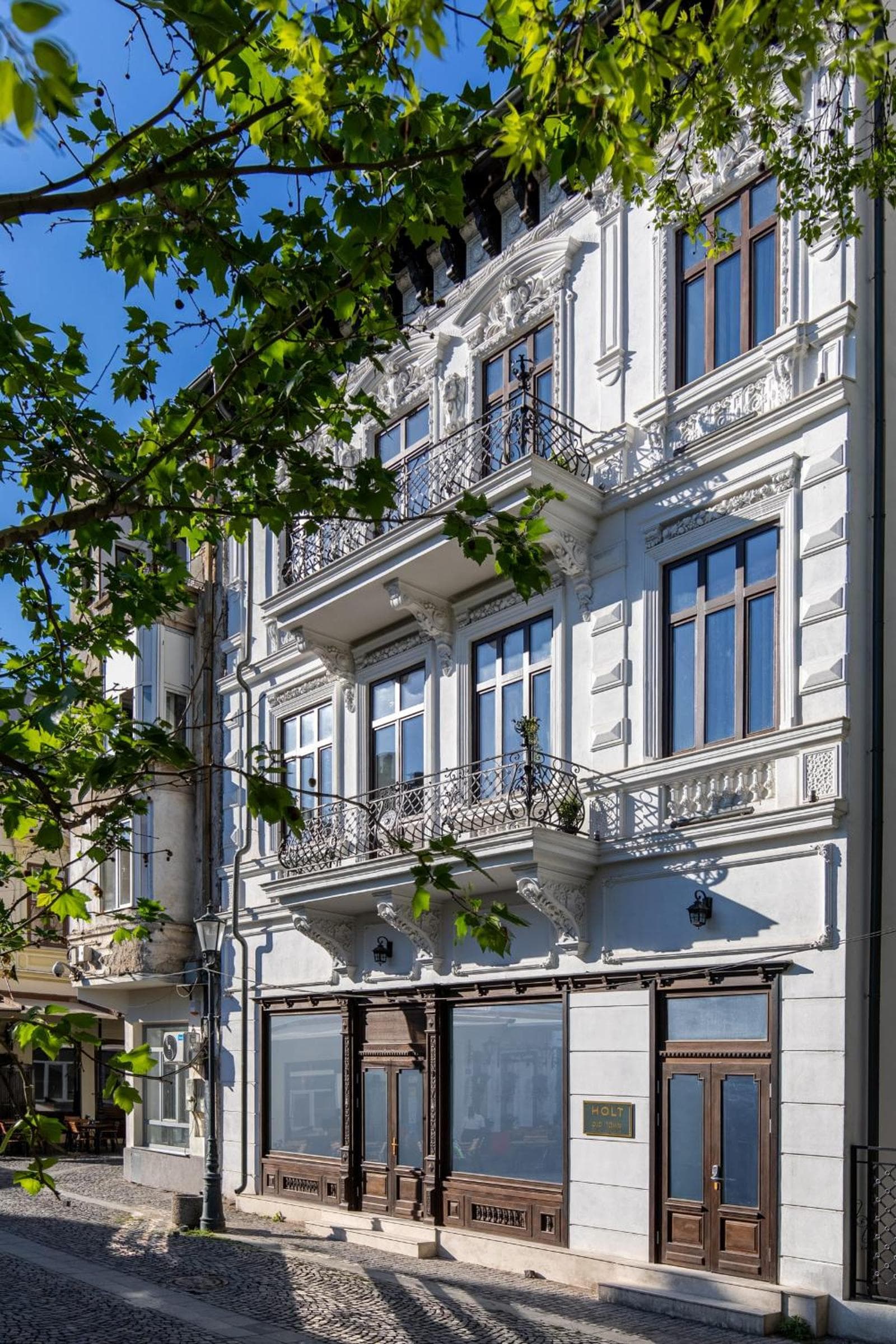 HOLT Old Town Suites