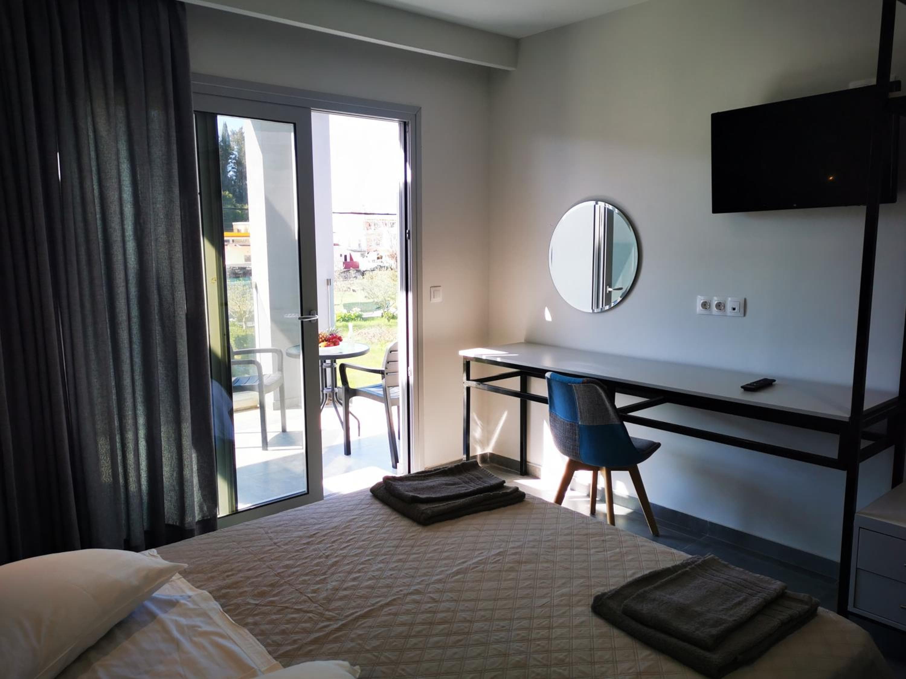 Anemona Beach apartments
