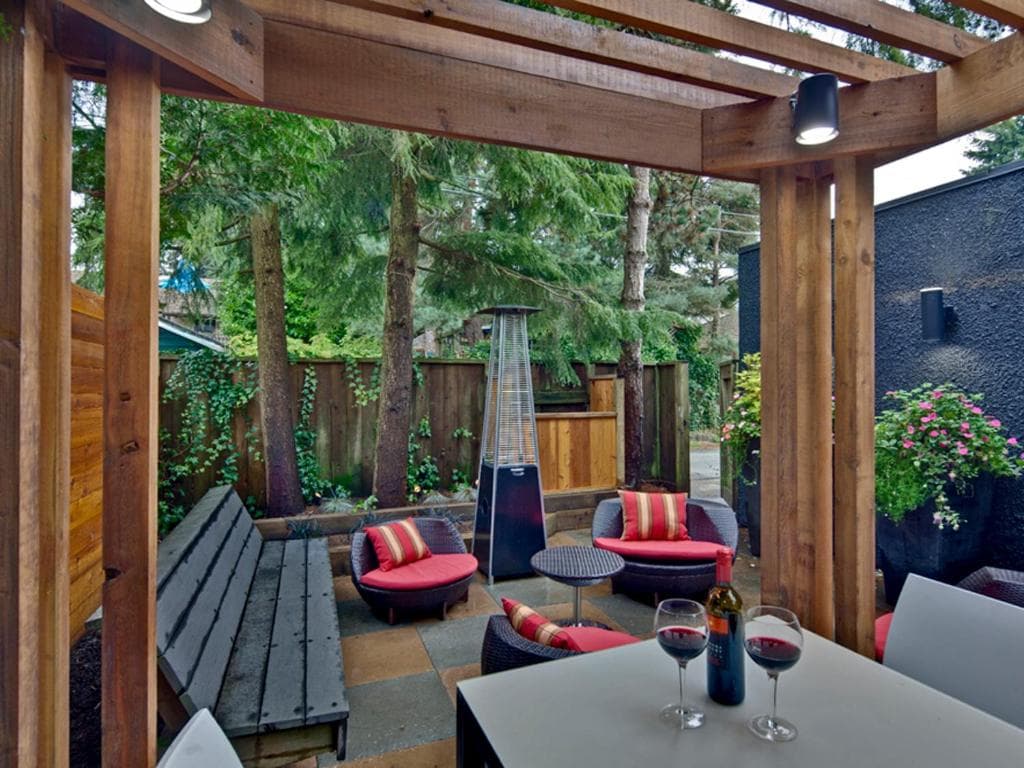 Contemporary Home B&B