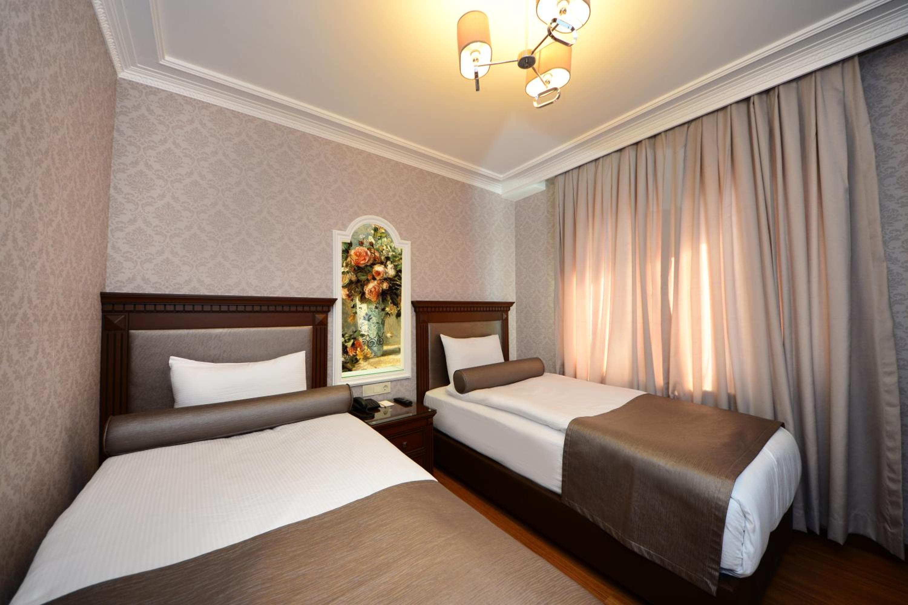 Grand Bazaar Hotel