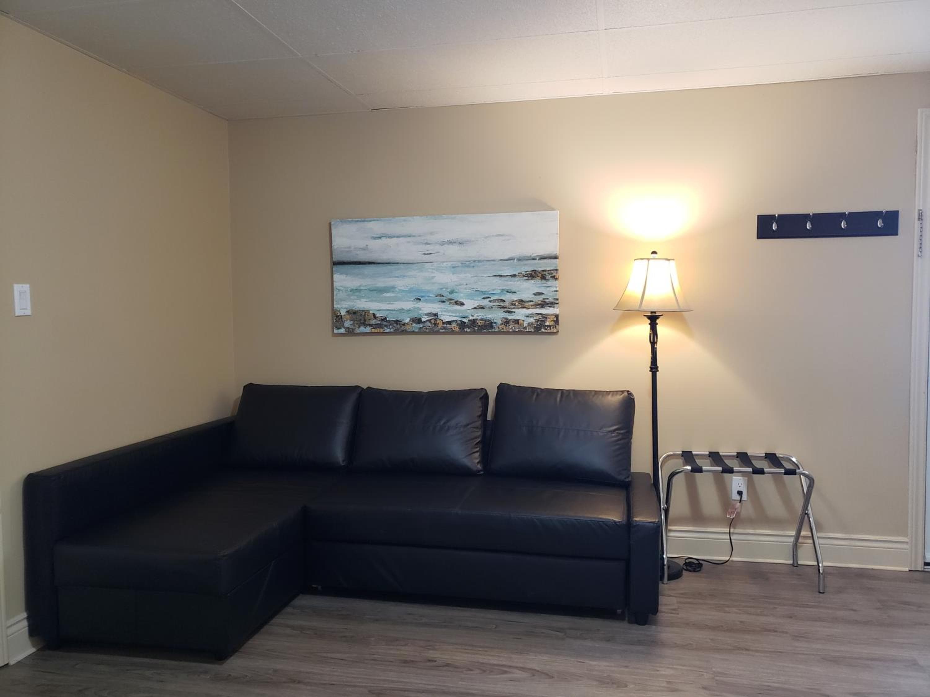 Parlee Beach Motel