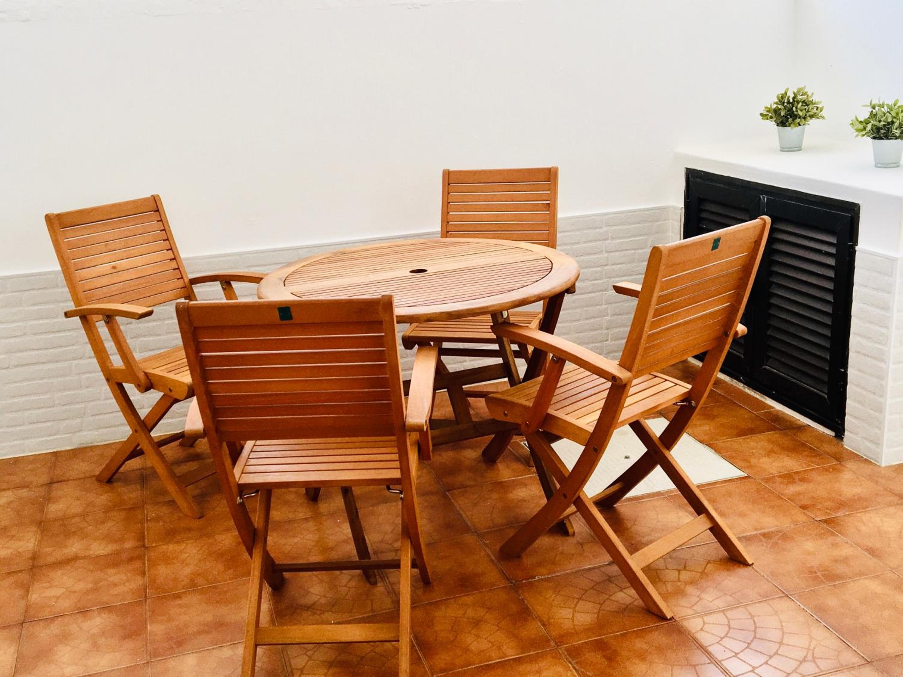 Apartamentos Anjomacar B