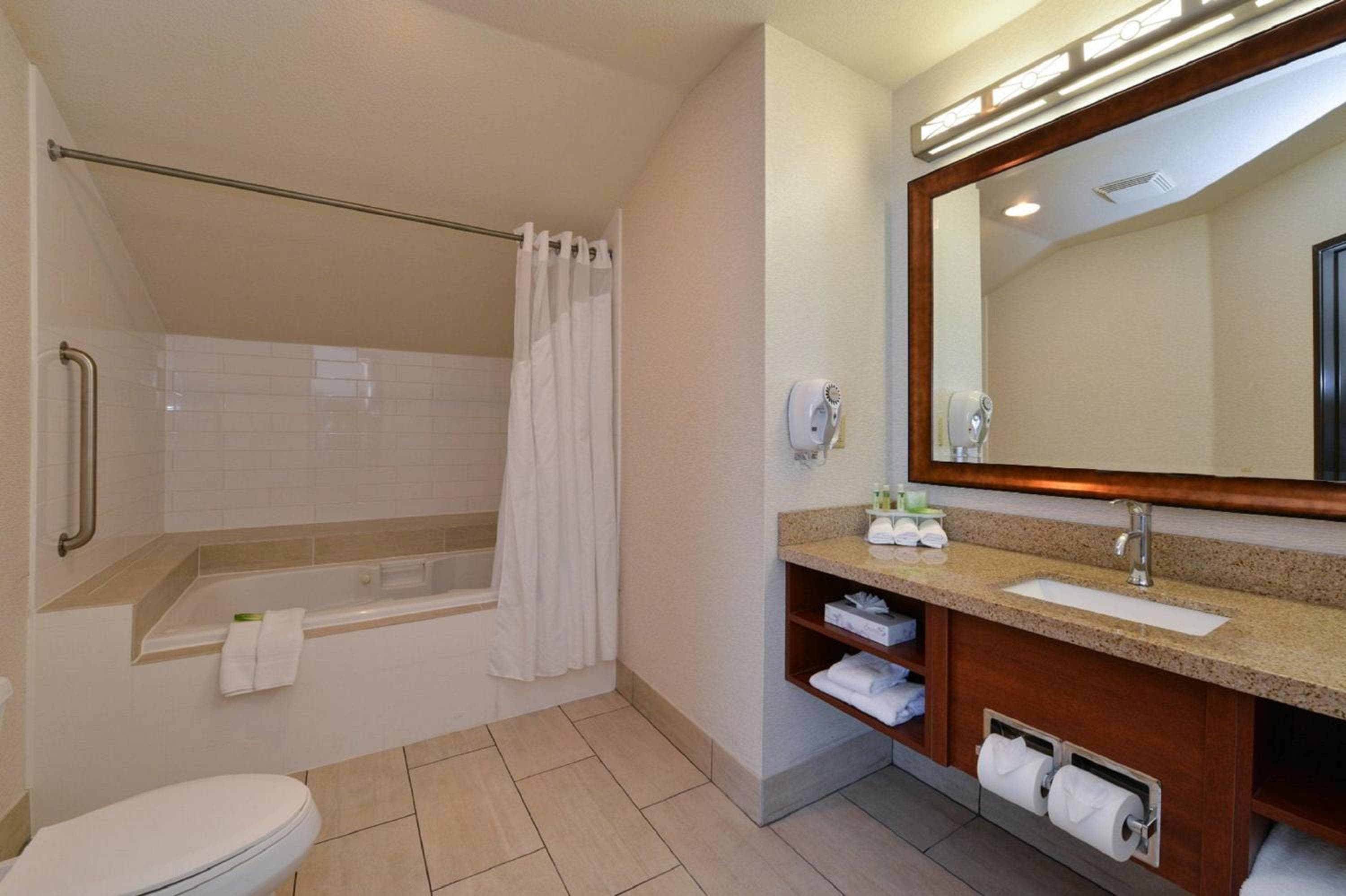 Holiday Inn Express Berkeley by IHG