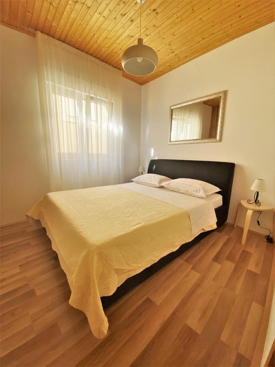 Central Apartments Preko