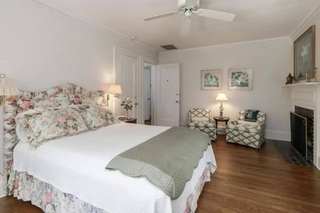 Knollwood Manor - The Historic Mid Pines Mansion