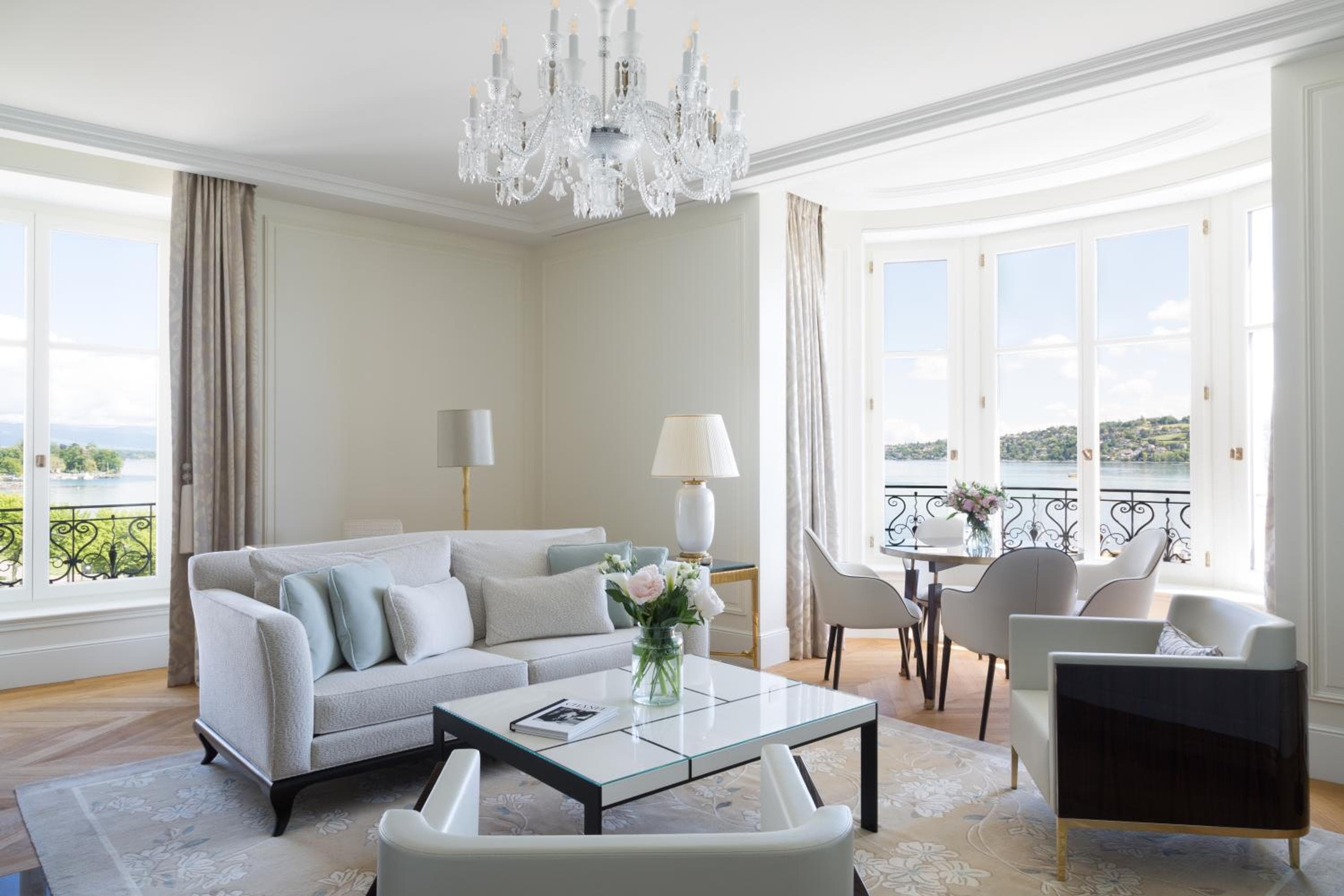 The Woodward - Auberge Collection