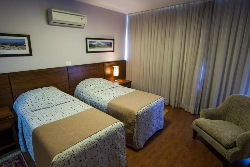 Gallant Hotel