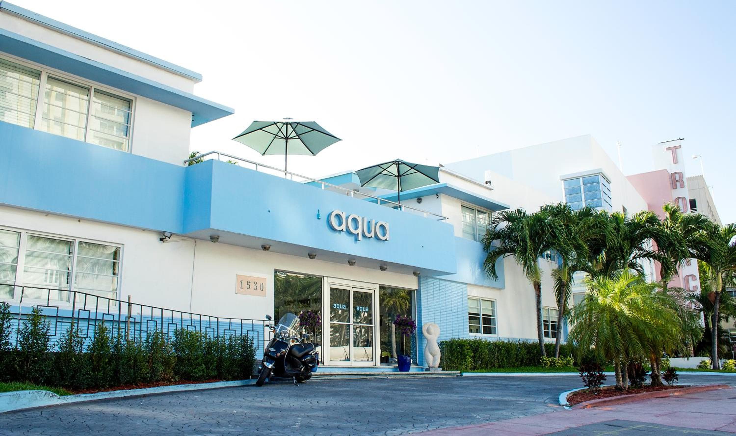 Aqua Hotel & Suites