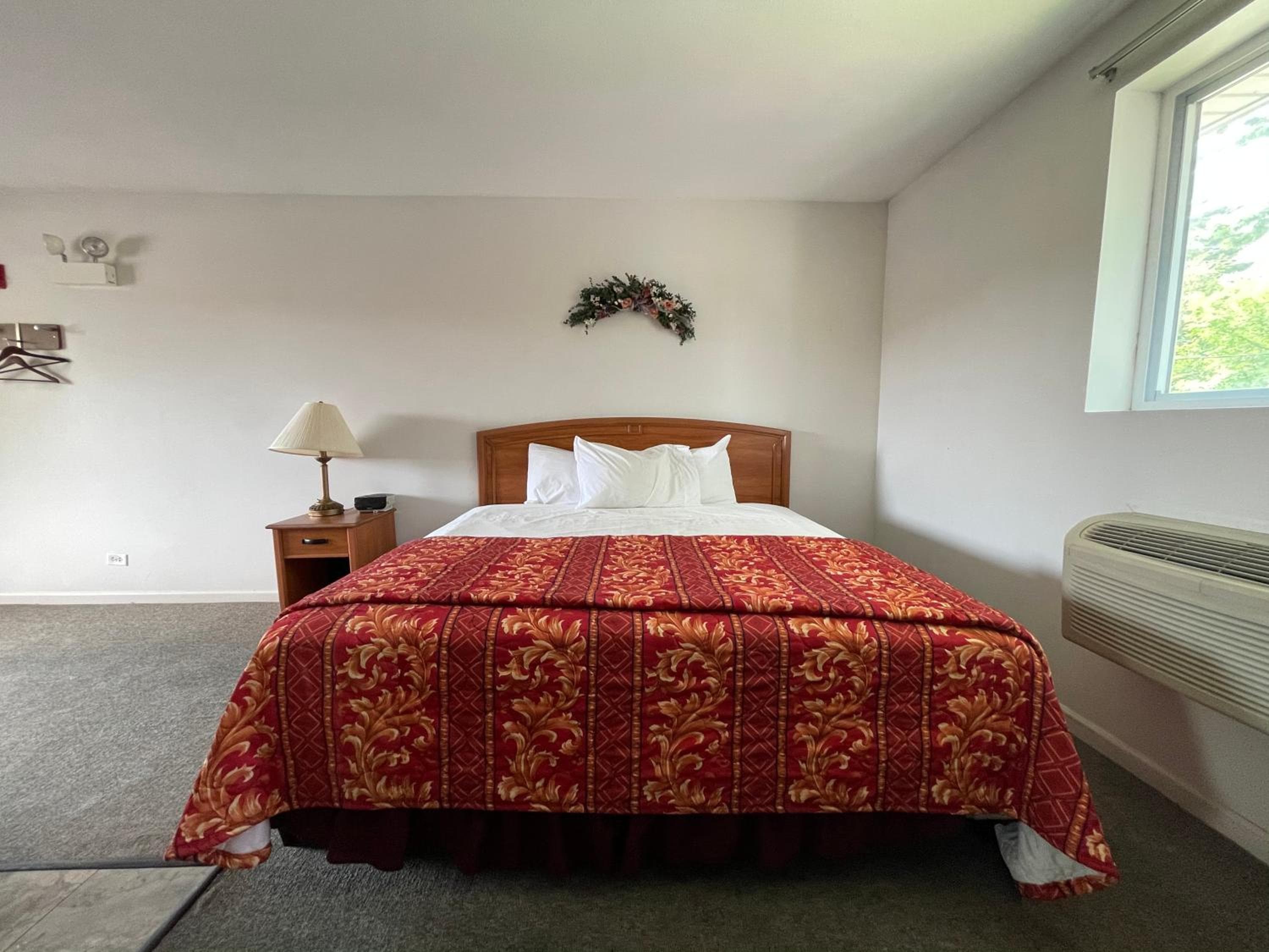 VIBE INN - WHIRLPOOLS SUITES - Lyons