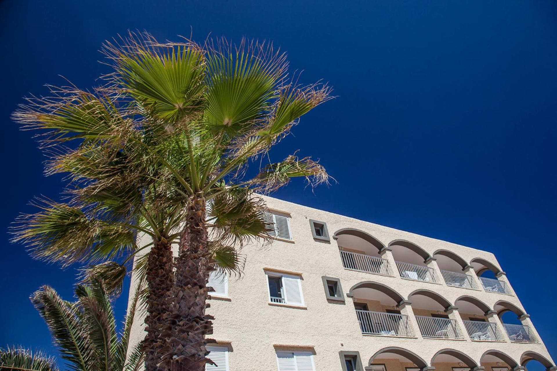 Zodiac Apartments