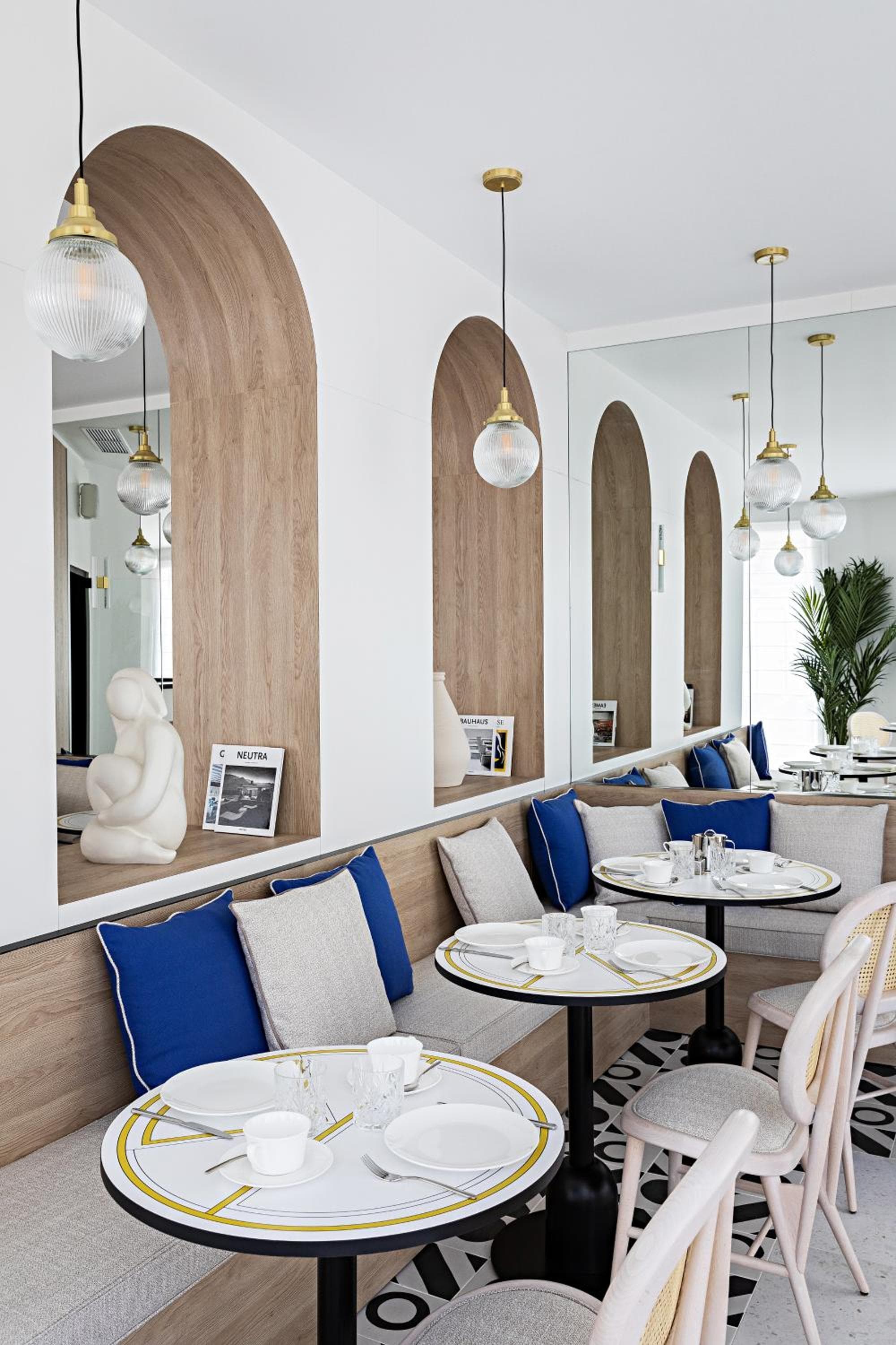 Le Riviera Collection, Signature Collection by Best Western