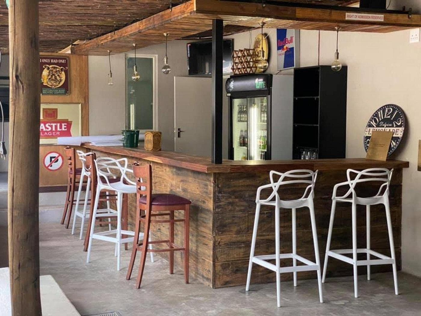 La Moor Country Venue & Eatery