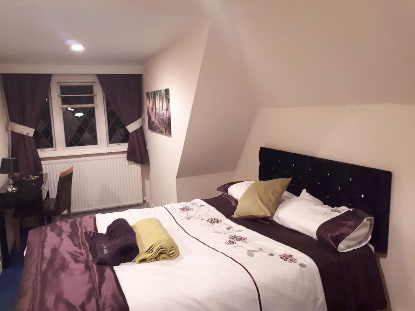 PEACEFUL RETREAT HIDEAWAY SURREY