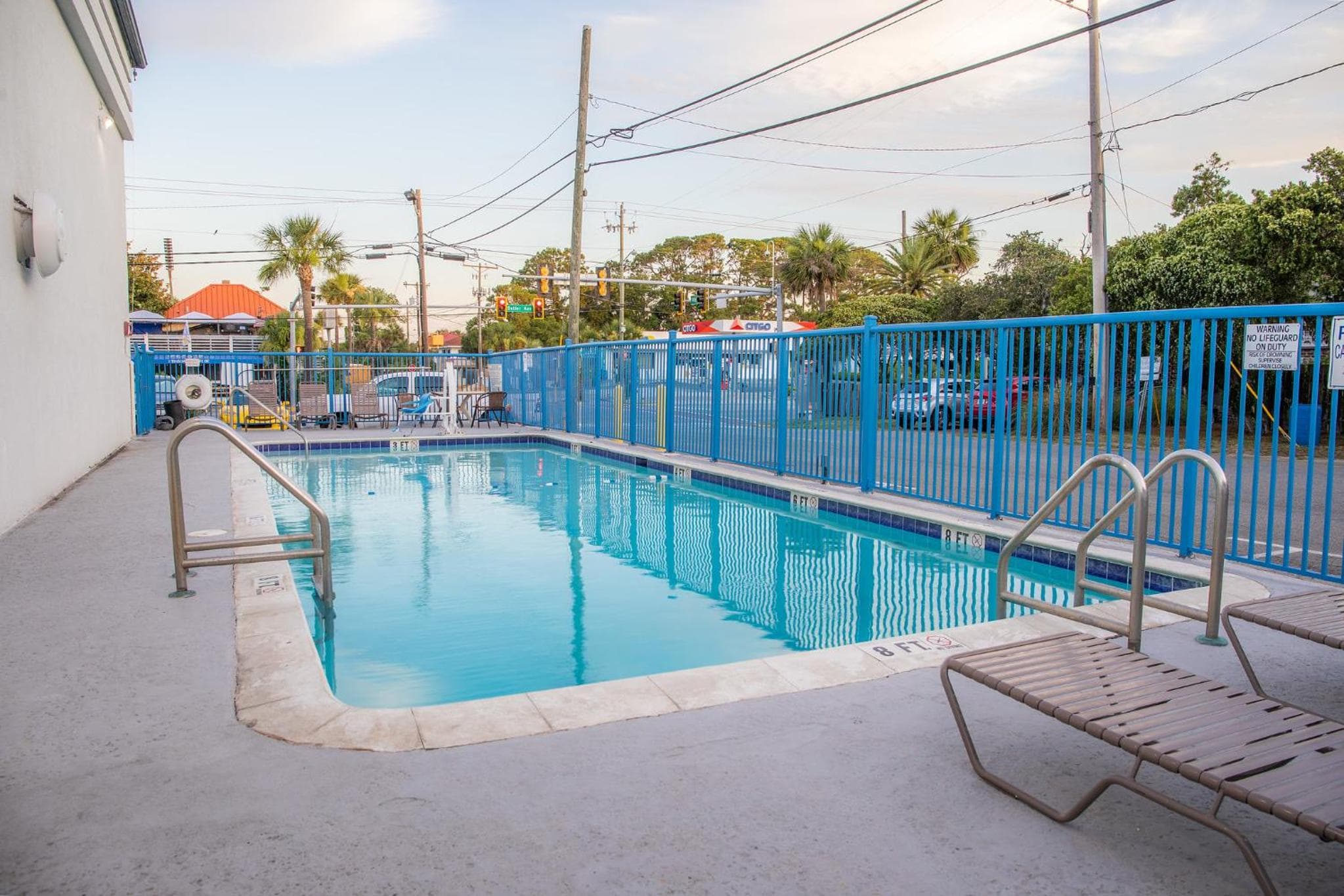 Sandcastle Inn