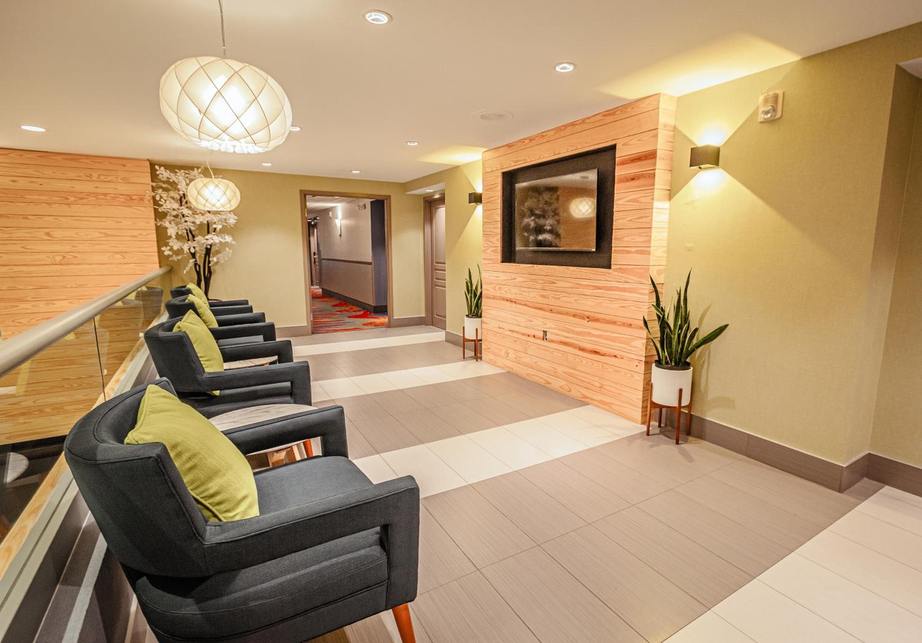Days Inn & Suites by Wyndham Fort Myers Near JetBlue Park