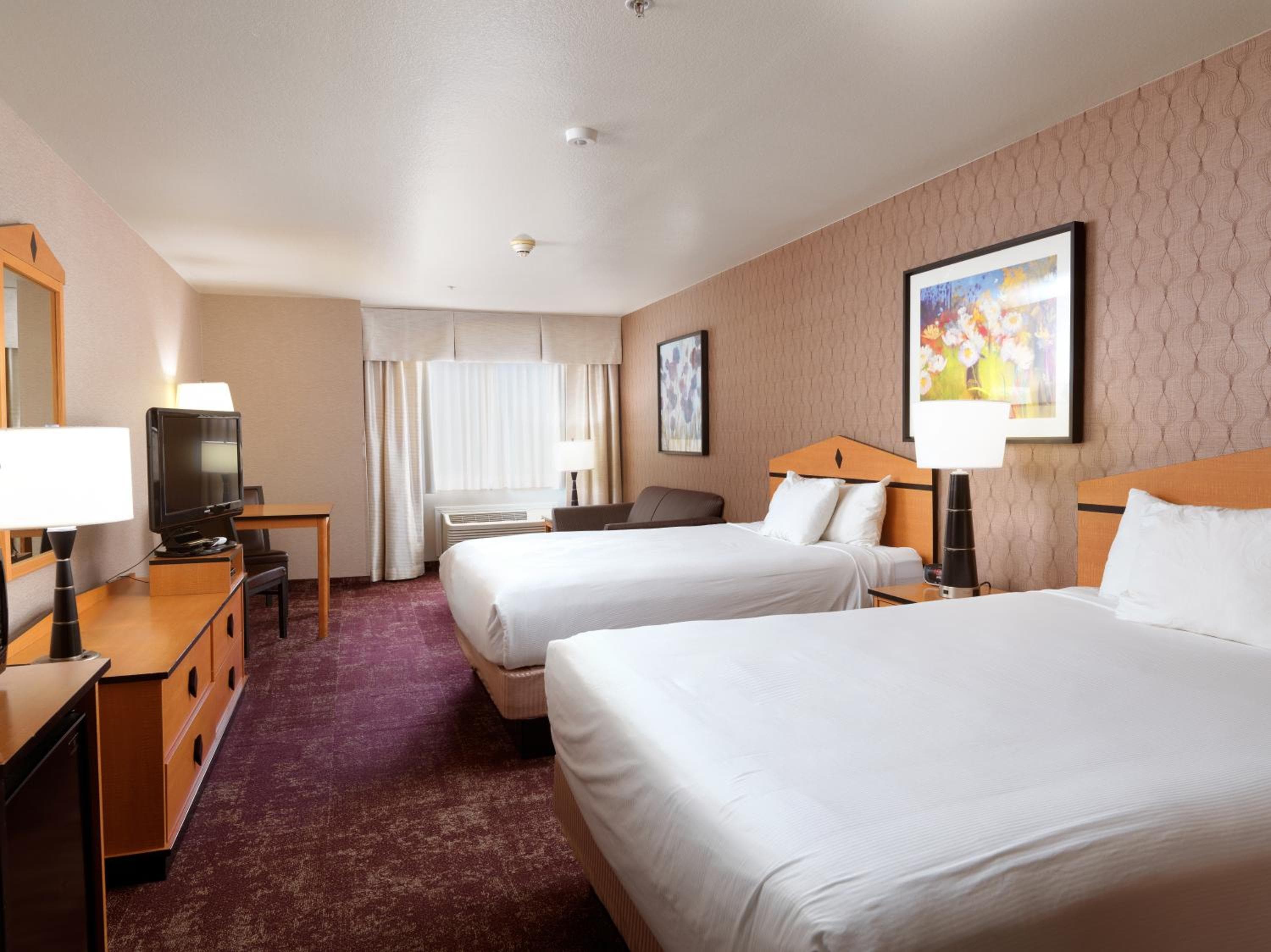 Crystal Inn Hotel & Suites - West Valley City