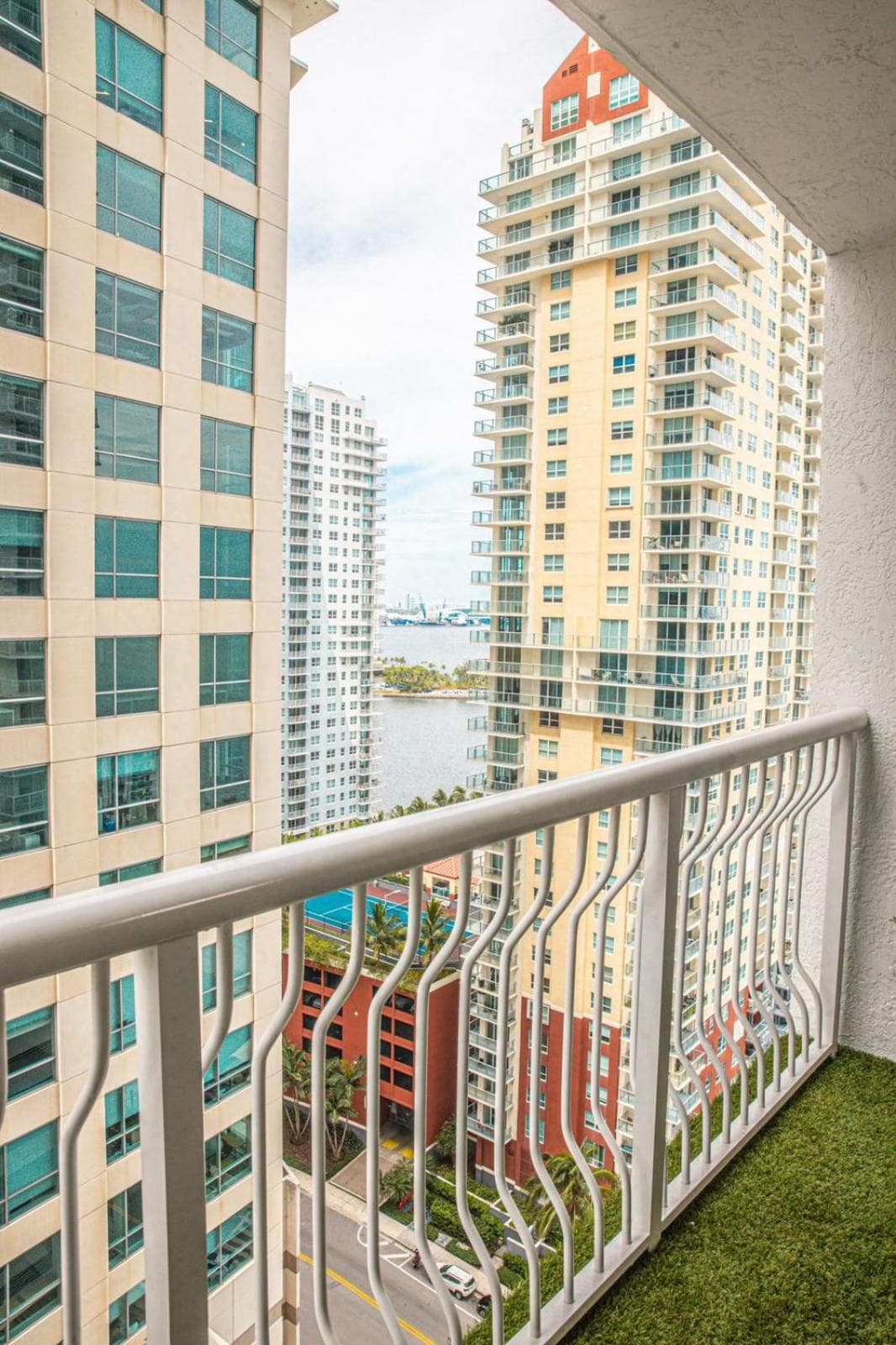 Modern and Luxurious Brickell Studio