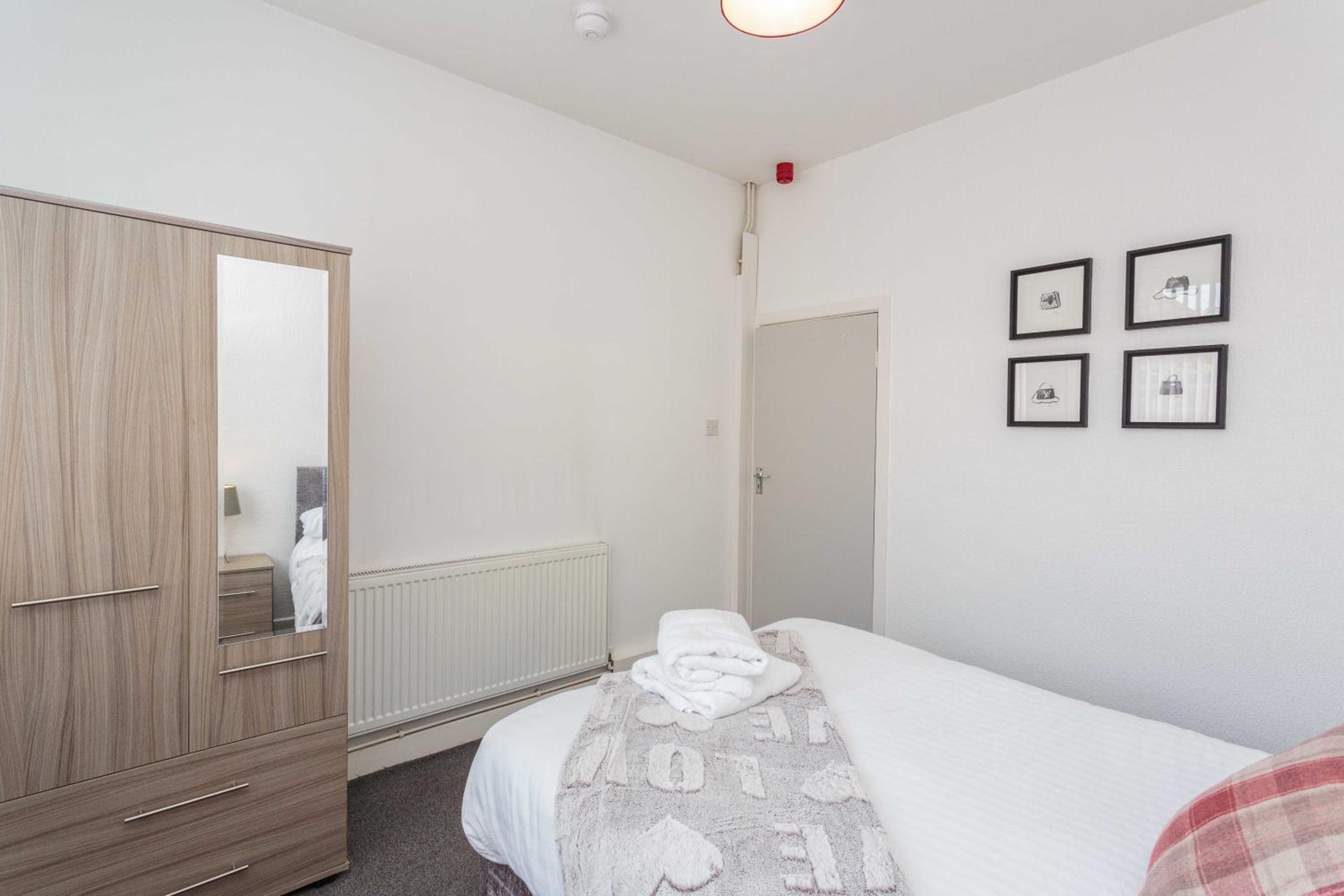 Cherry Property - Mulberry Suite