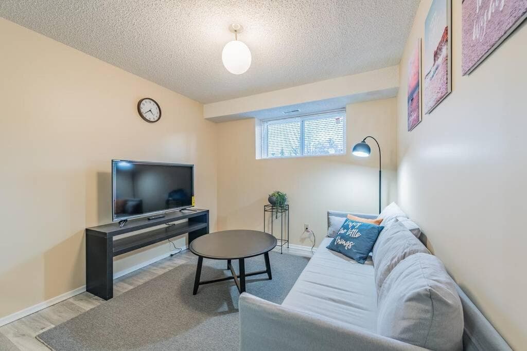 MT Pleasant NW 2 bedrooms Suite 502AB